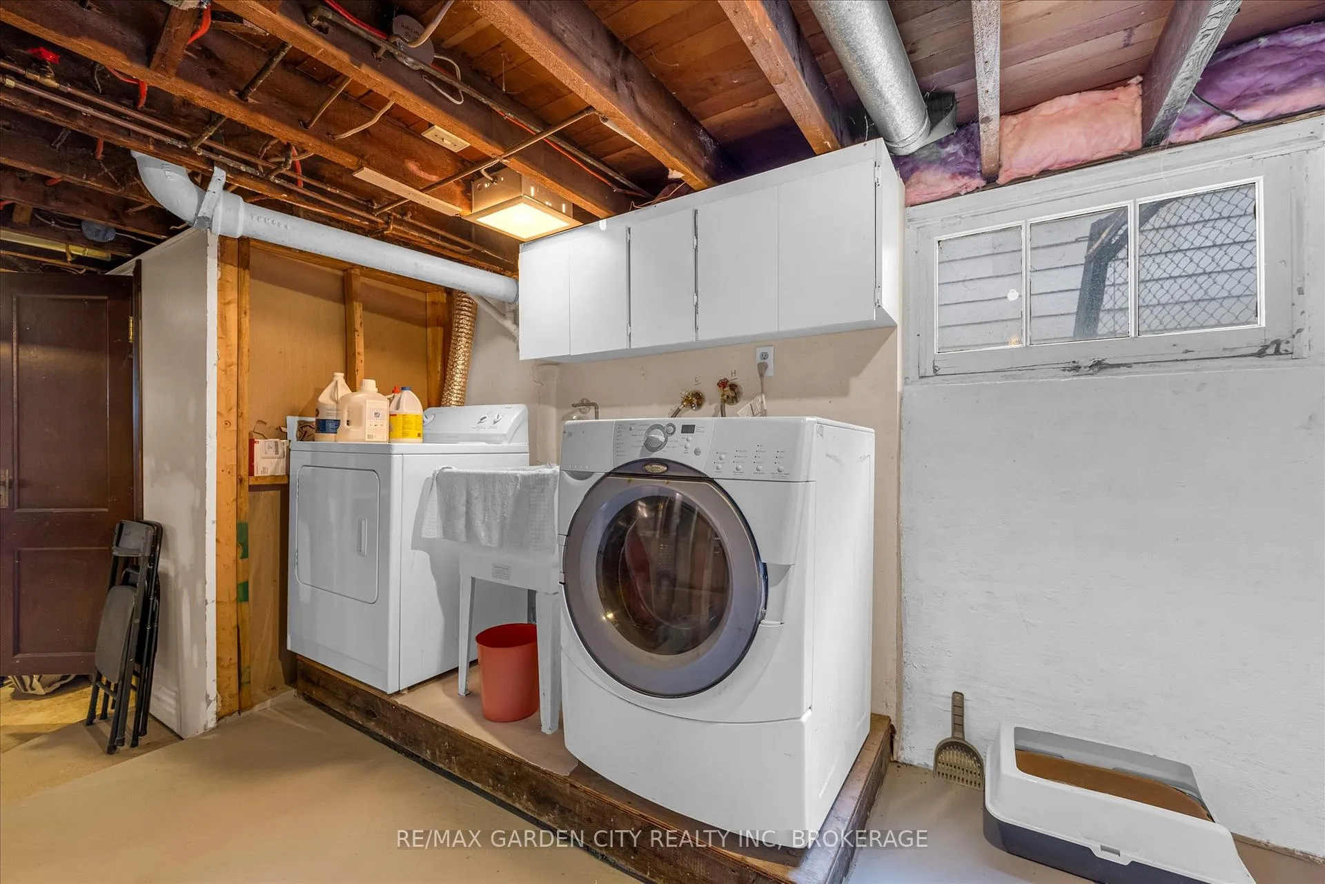 Photo 11 of 16 Ida Street, St. Catharines, E. Chester — HOMEH