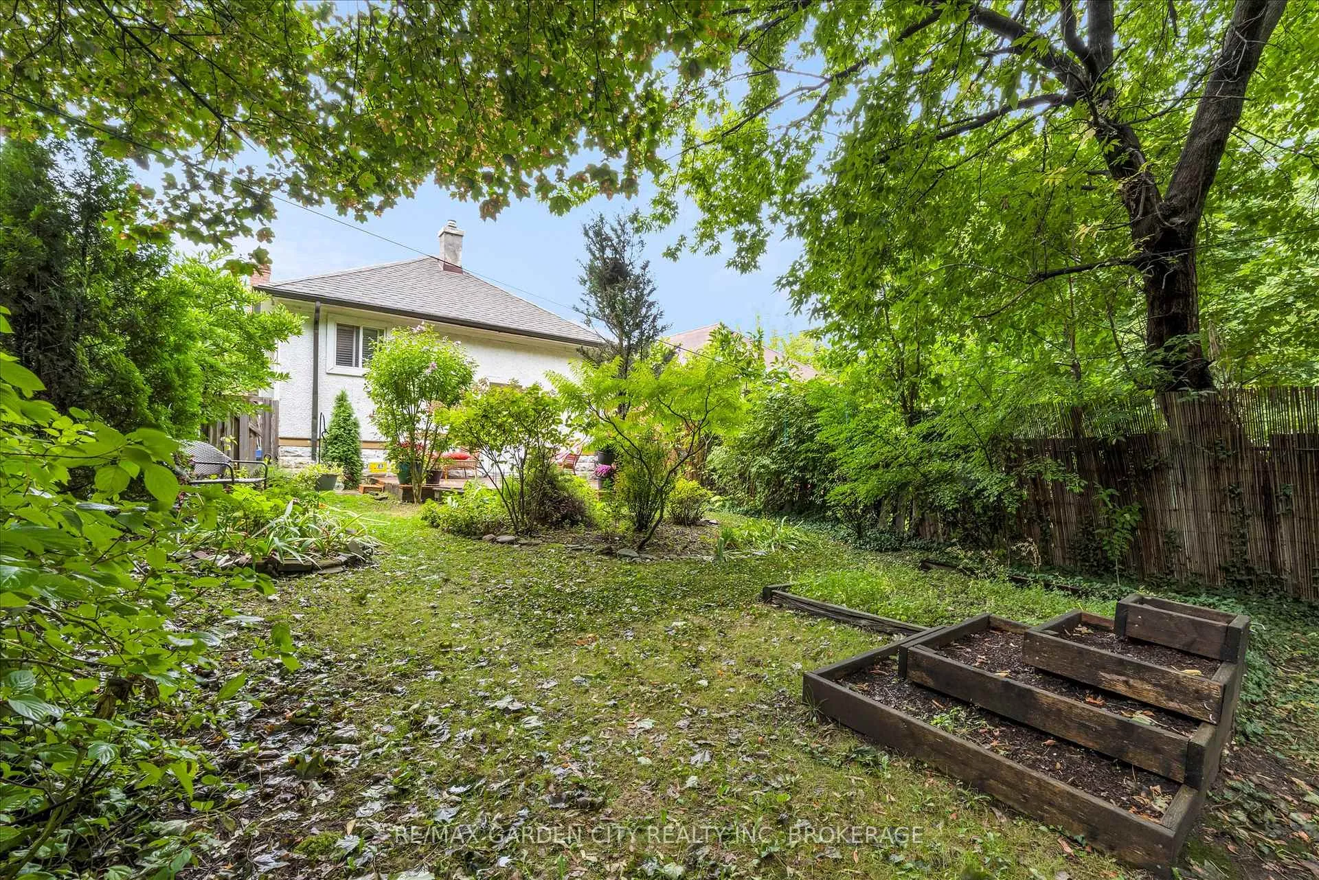Photo 15 of 16 Ida Street, St. Catharines, E. Chester — HOMEH