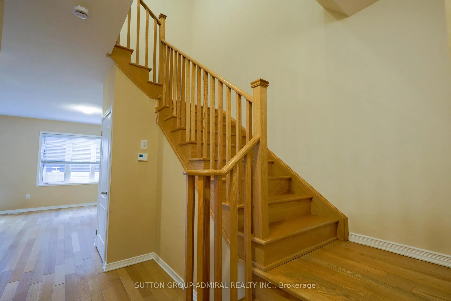Photo 21 of 81 Oaktree Drive, Haldimand — HOMEH