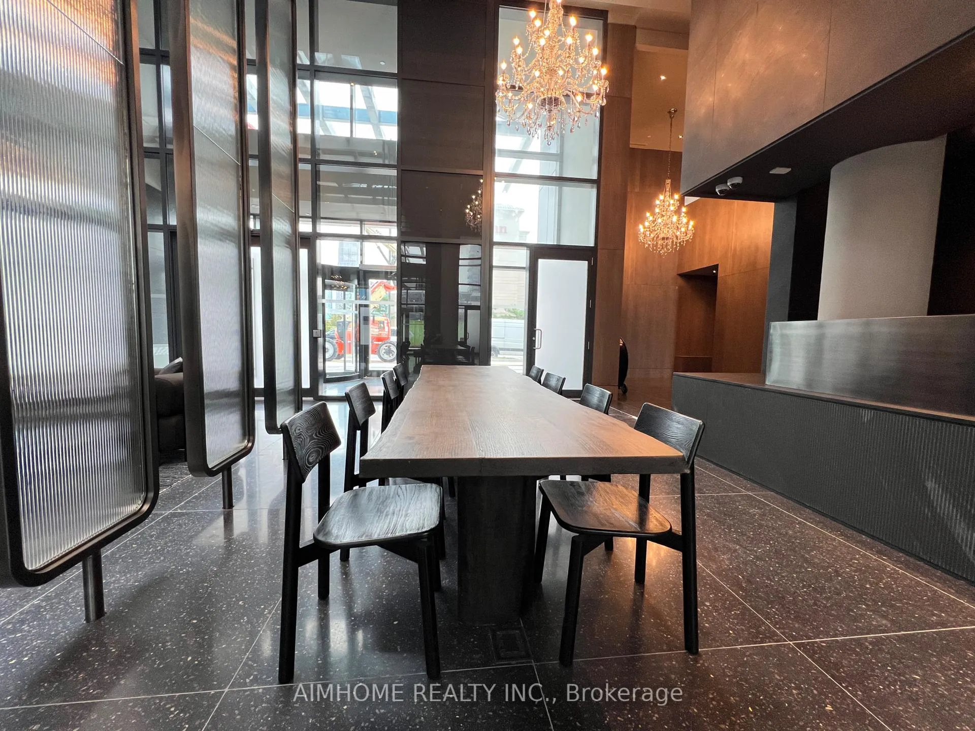 Photo 3 of Unit 1101, 28 Interchange Way, Vaughan, Vaughan Corporate Centre — HOMEH