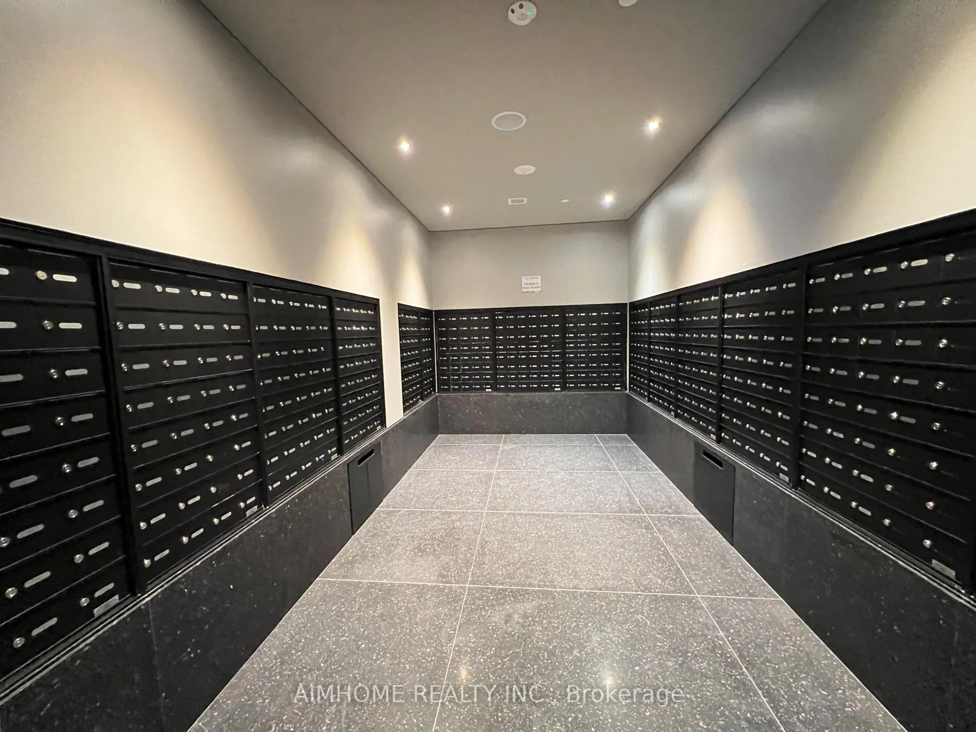 Photo 6 of Unit 1101, 28 Interchange Way, Vaughan, Vaughan Corporate Centre — HOMEH