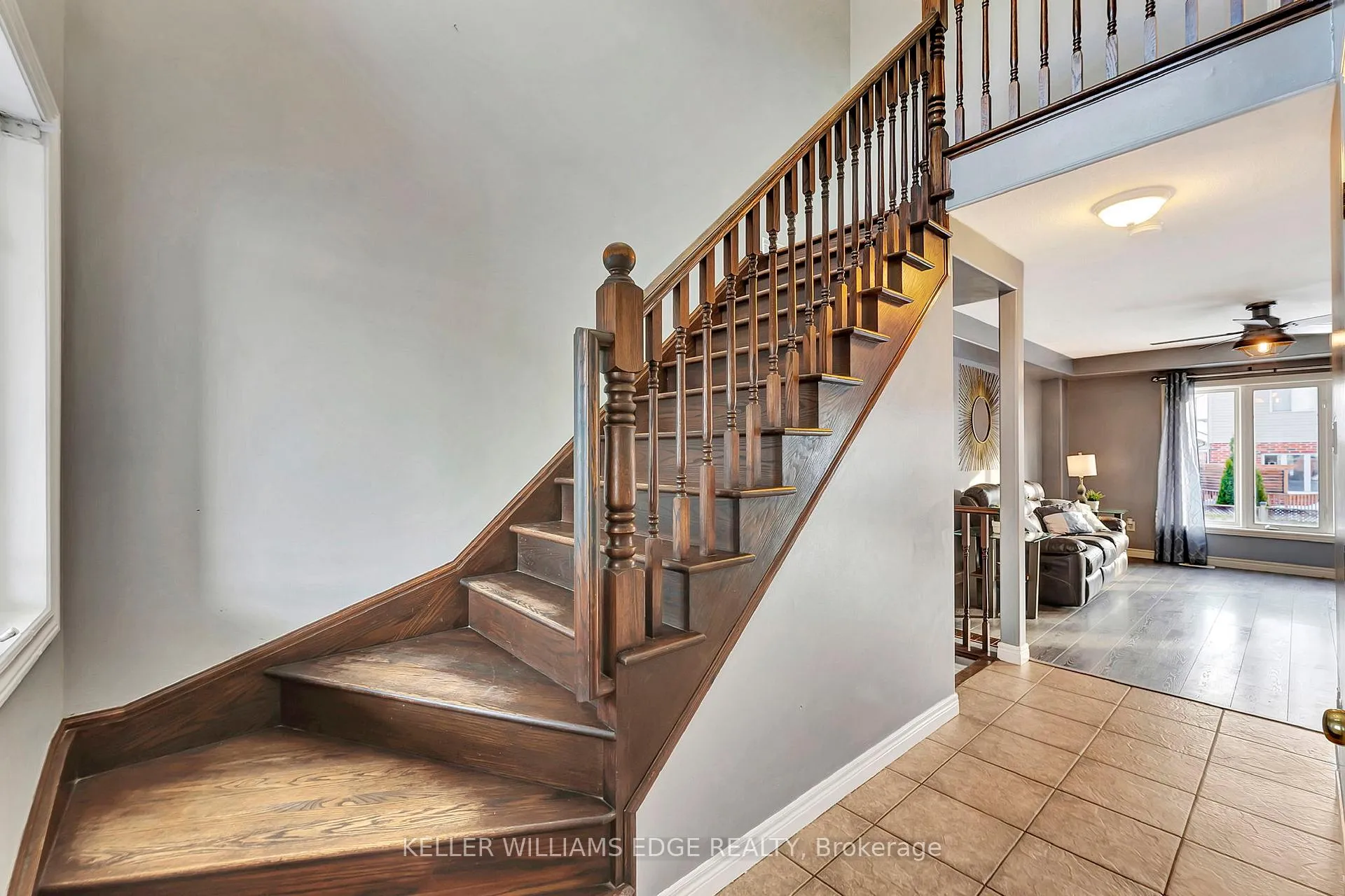 Photo 3 of 20 Donald Bell Drive, Hamilton, Binbrook — HOMEH