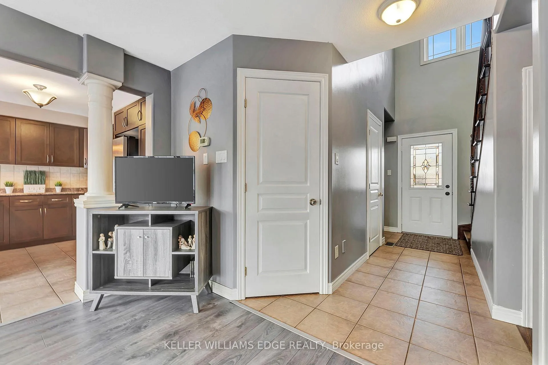 Photo 11 of 20 Donald Bell Drive, Hamilton, Binbrook — HOMEH