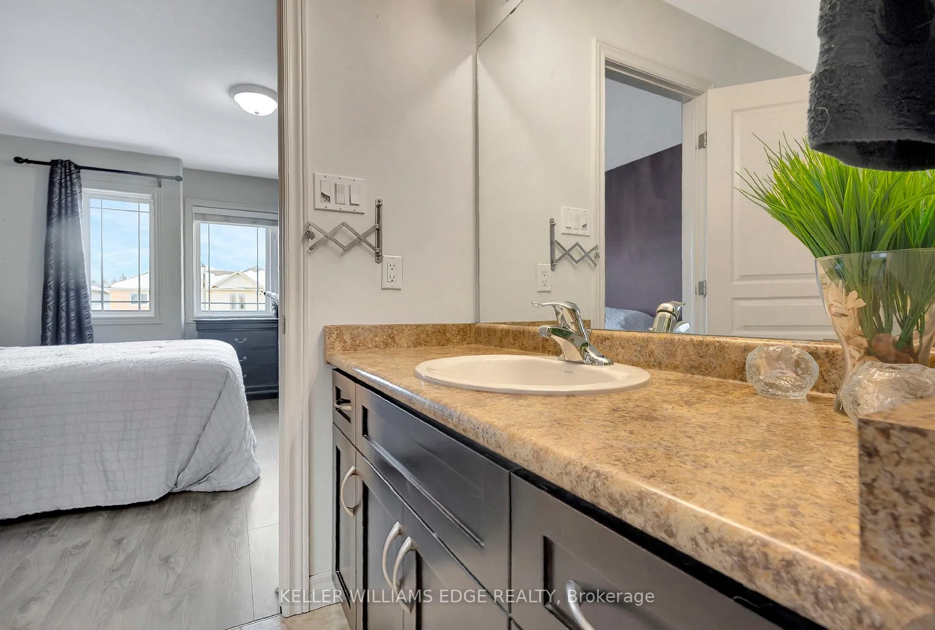Photo 20 of 20 Donald Bell Drive, Hamilton, Binbrook — HOMEH
