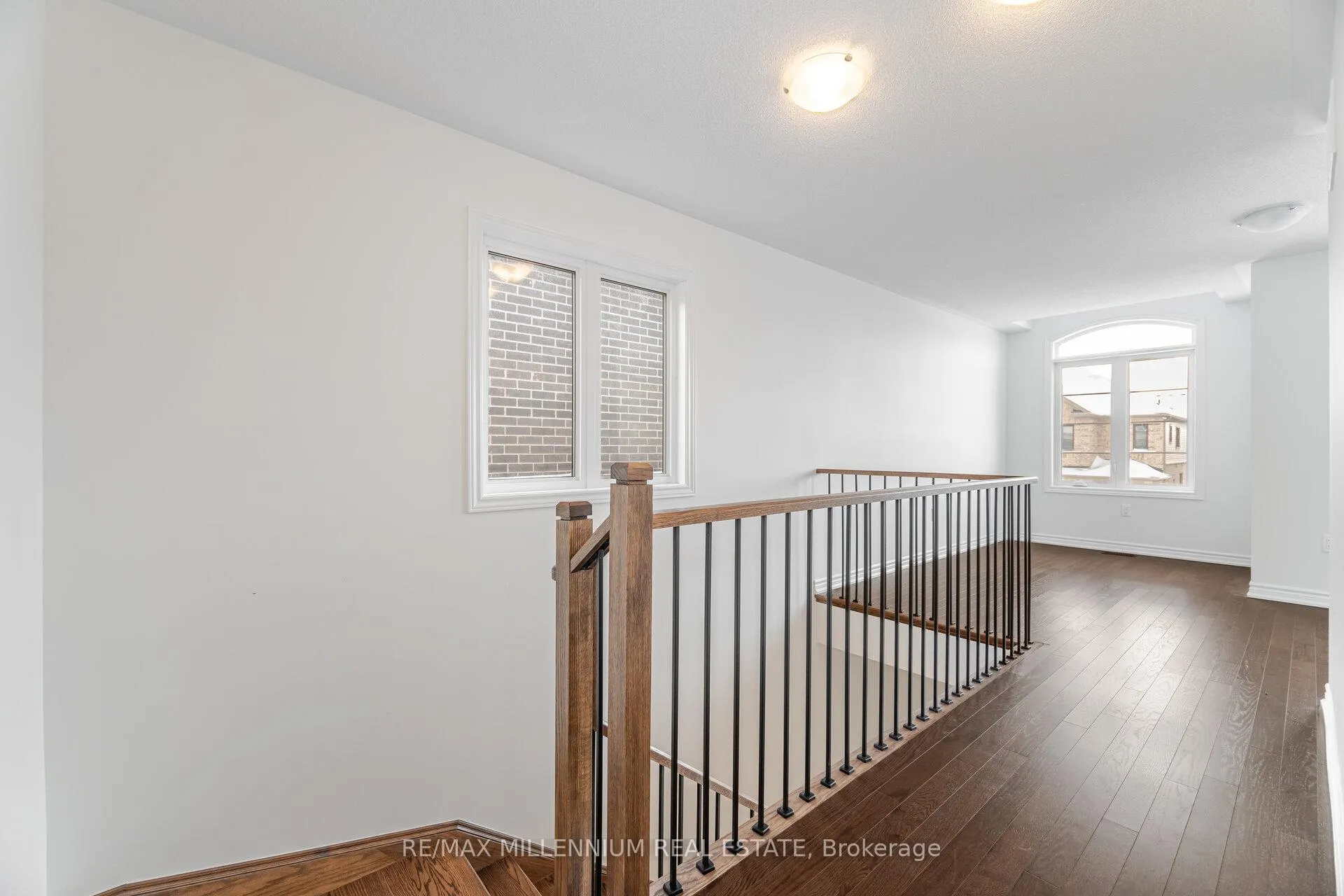 Photo 19 of 71 Gemini Drive, Barrie, Rural Barrie Southeast — HOMEH