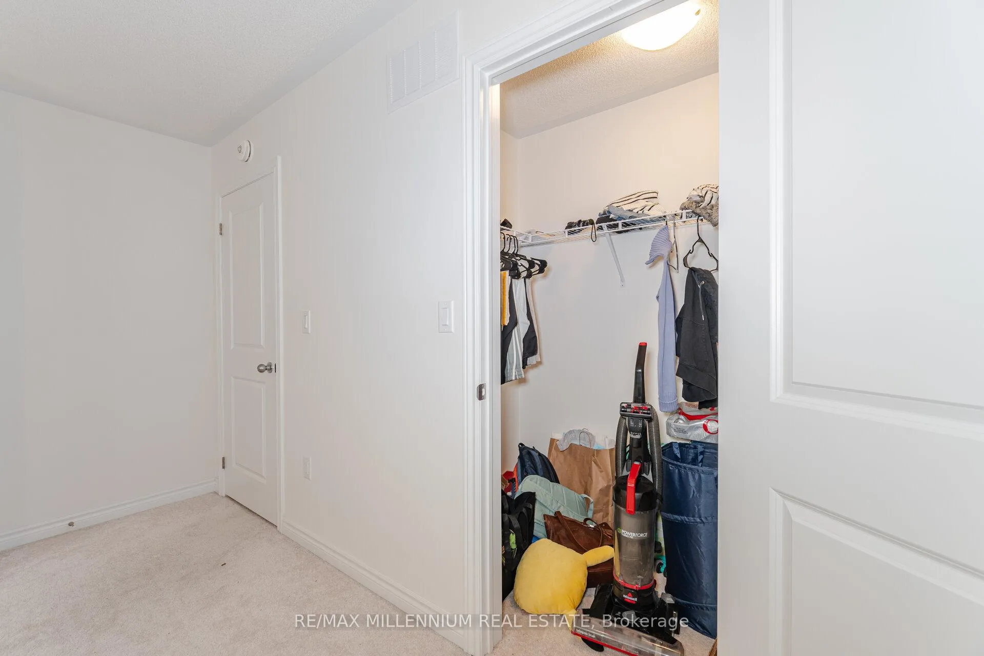 Photo 28 of 71 Gemini Drive, Barrie, Rural Barrie Southeast — HOMEH