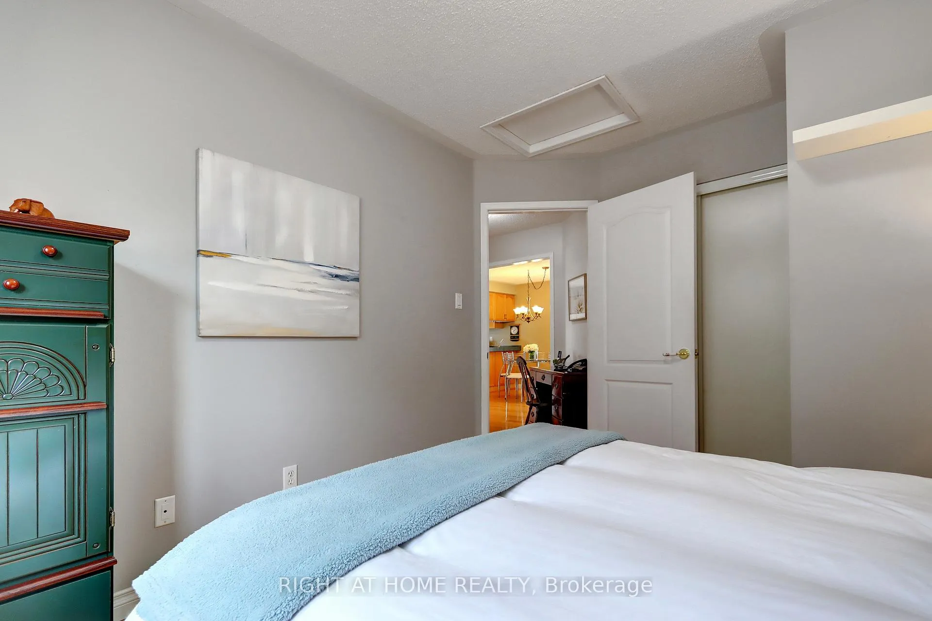 Photo 24 of 24 Huffmann Drive, Halton Hills, Georgetown — HOMEH