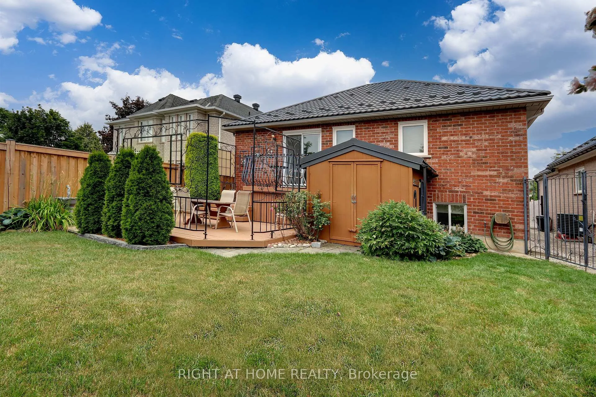 Photo 49 of 24 Huffmann Drive, Halton Hills, Georgetown — HOMEH