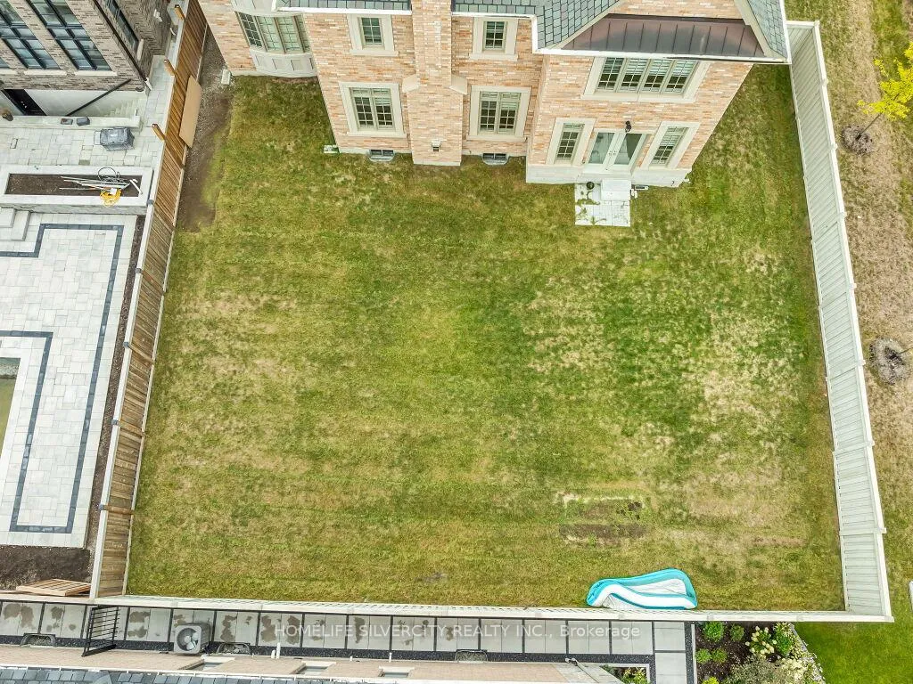Photo 46 of 2 Endless Circle, Vaughan, Kleinburg — HOMEH