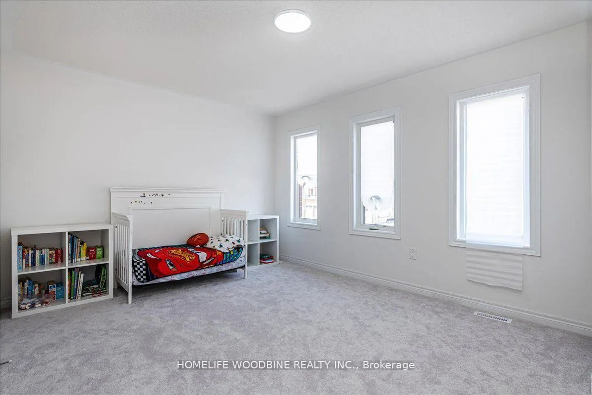 Photo 25 of 23 Wakefield Boulevard, Essa, Angus — HOMEH
