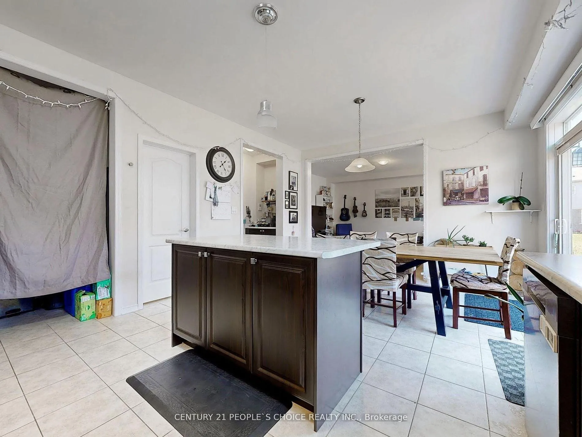 Photo 12 of 33 Evergreen Lane, Haldimand — HOMEH