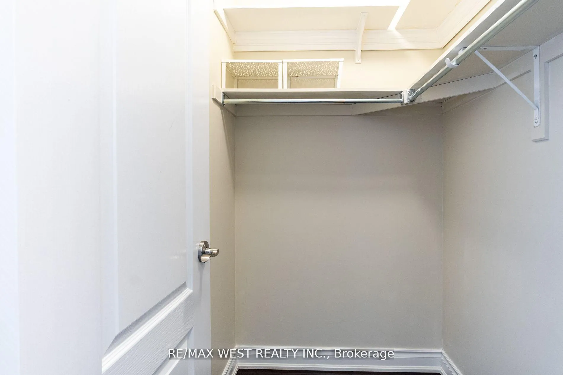 Photo 24 of 43 Via Borghese Street, Vaughan, Vellore Village — HOMEH