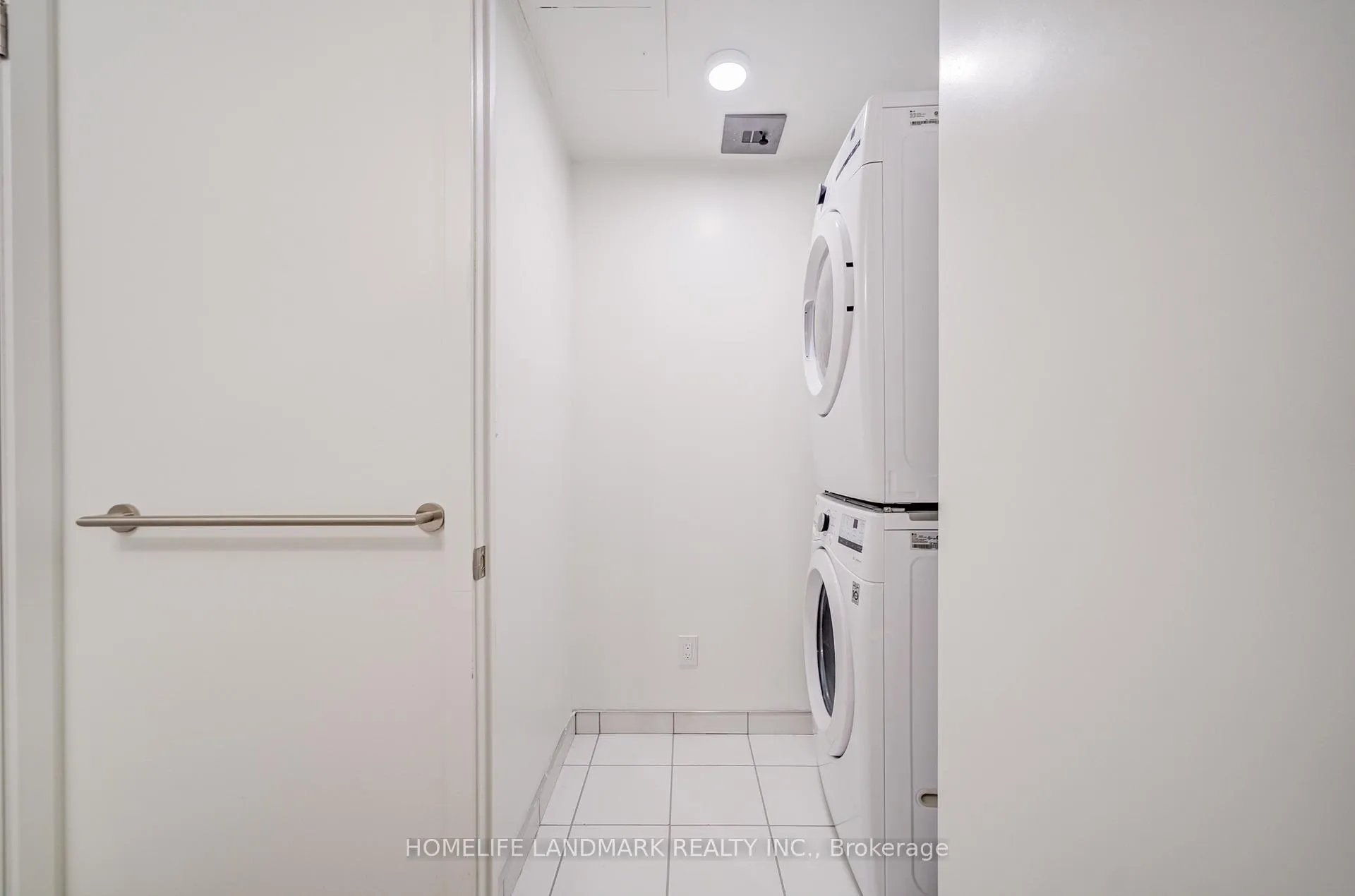 Photo 16 of Unit 1302, 8119 Birchmount Road, Markham, Unionville — HOMEH