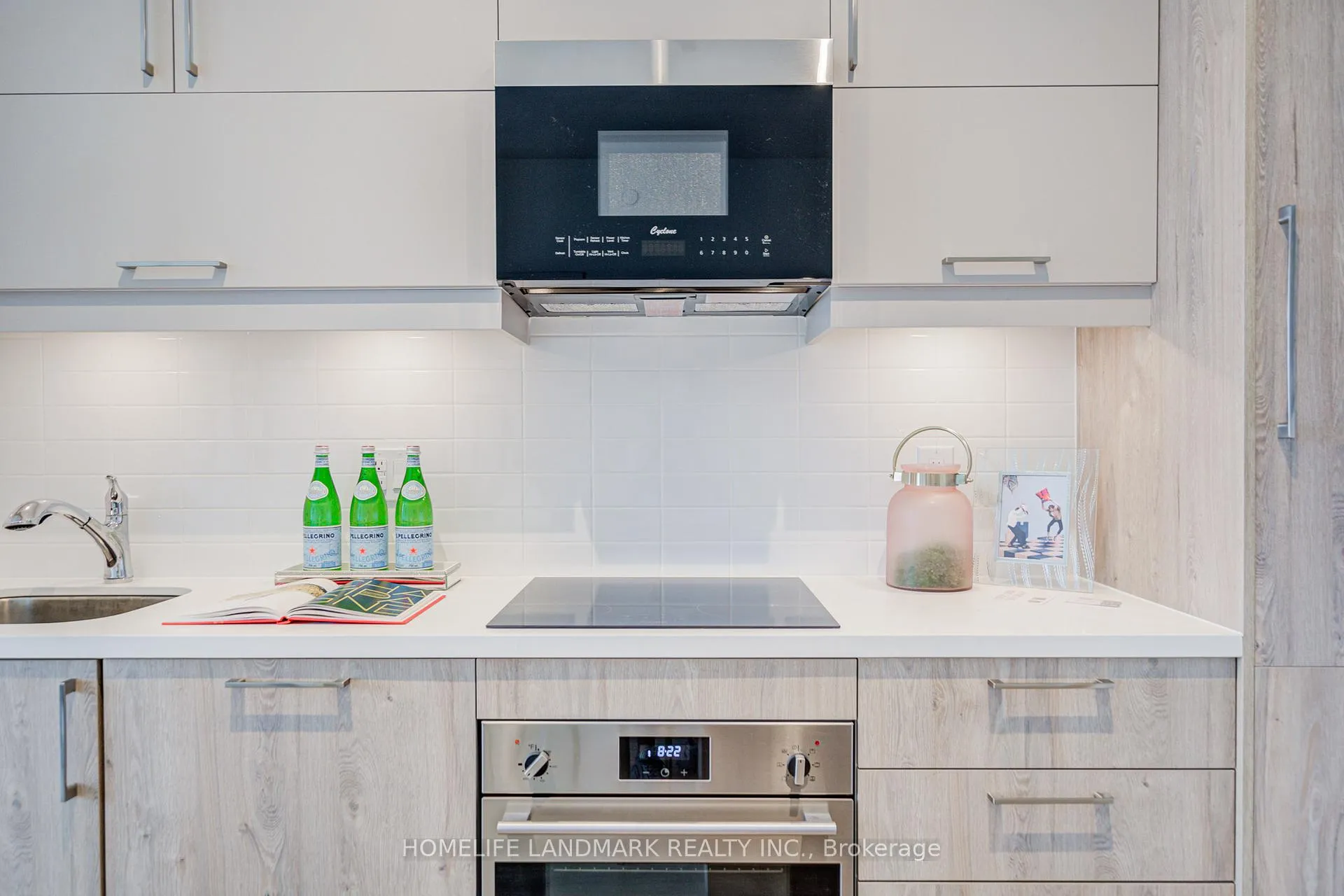 Photo 22 of Unit 1302, 8119 Birchmount Road, Markham, Unionville — HOMEH
