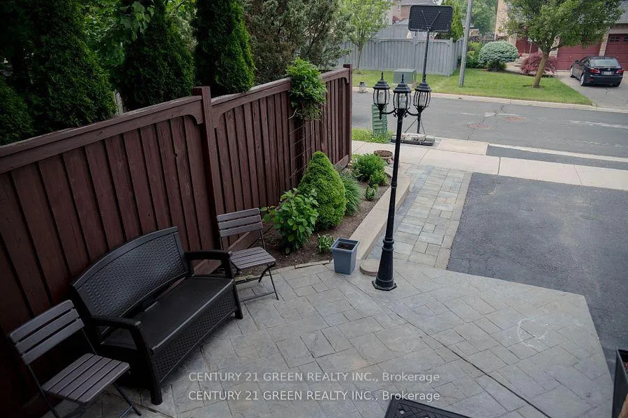 Photo 5 of 41 Sequoia Road, Vaughan, Sonoma Heights — HOMEH