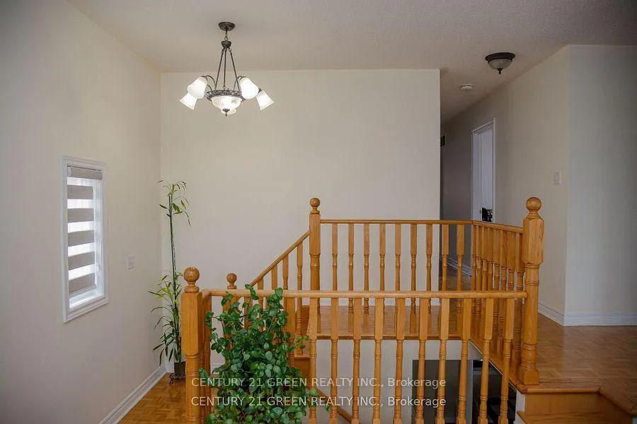 Photo 6 of 41 Sequoia Road, Vaughan, Sonoma Heights — HOMEH