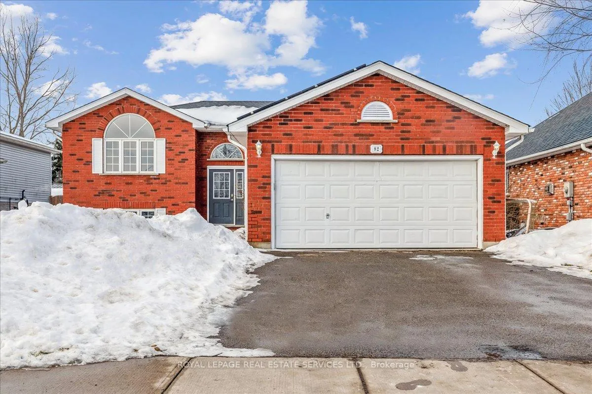 Front of 82 Whitlaw Way