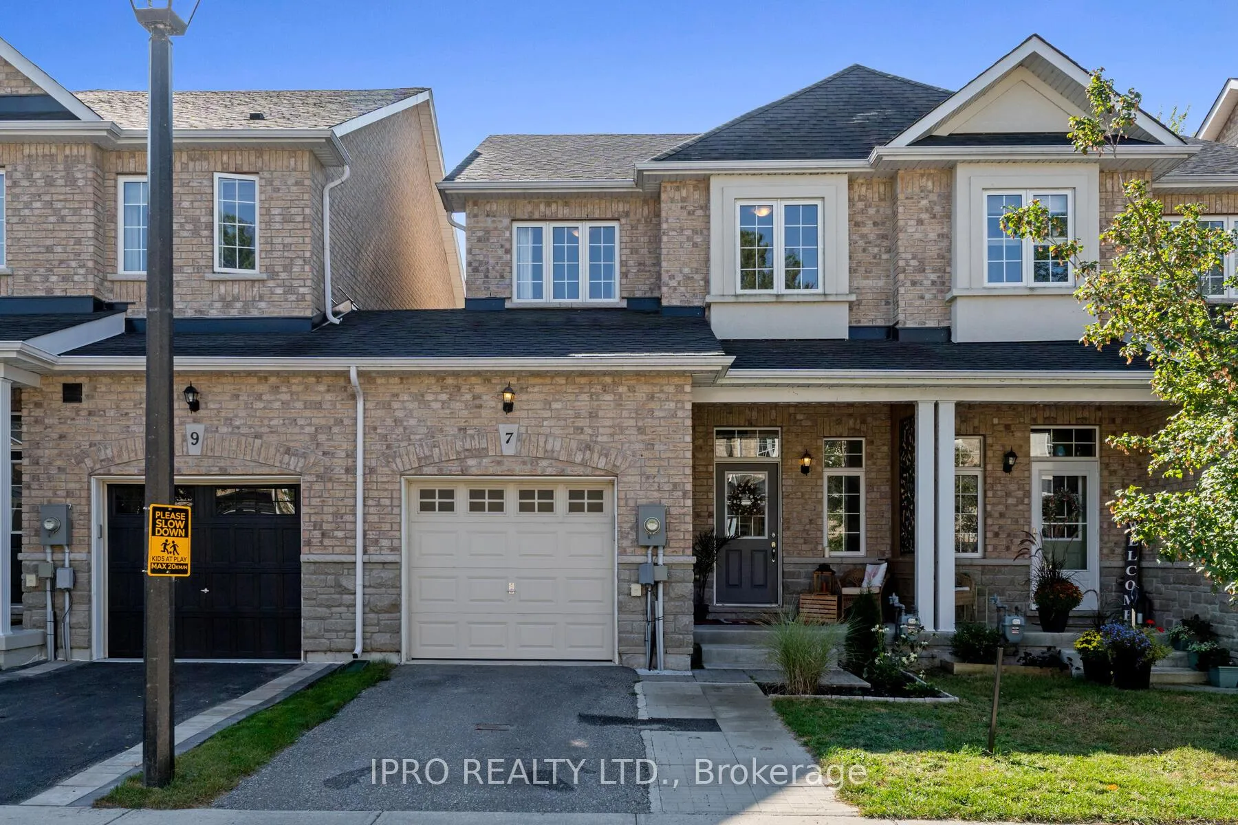 Photo 1 of 7 Blasi Court, Wasaga Beach — HOMEH