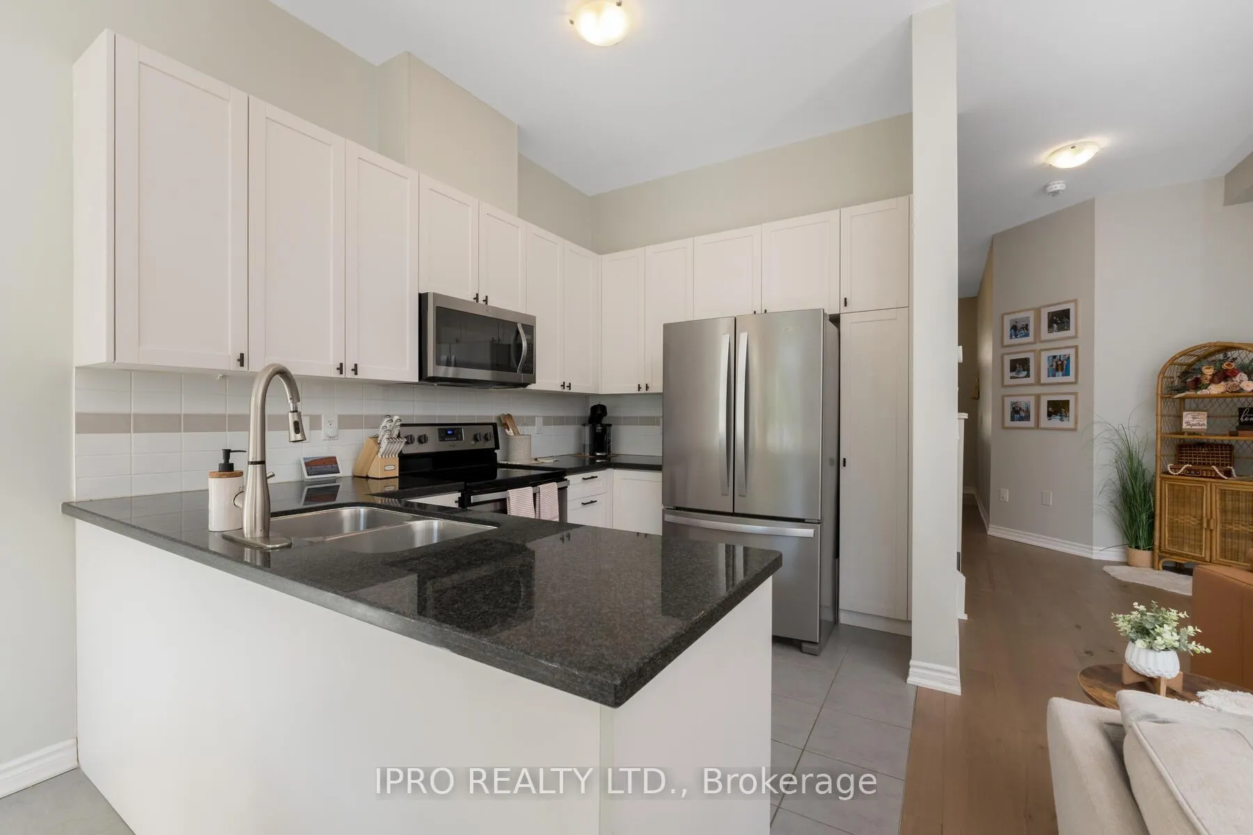 Photo 18 of 7 Blasi Court, Wasaga Beach — HOMEH