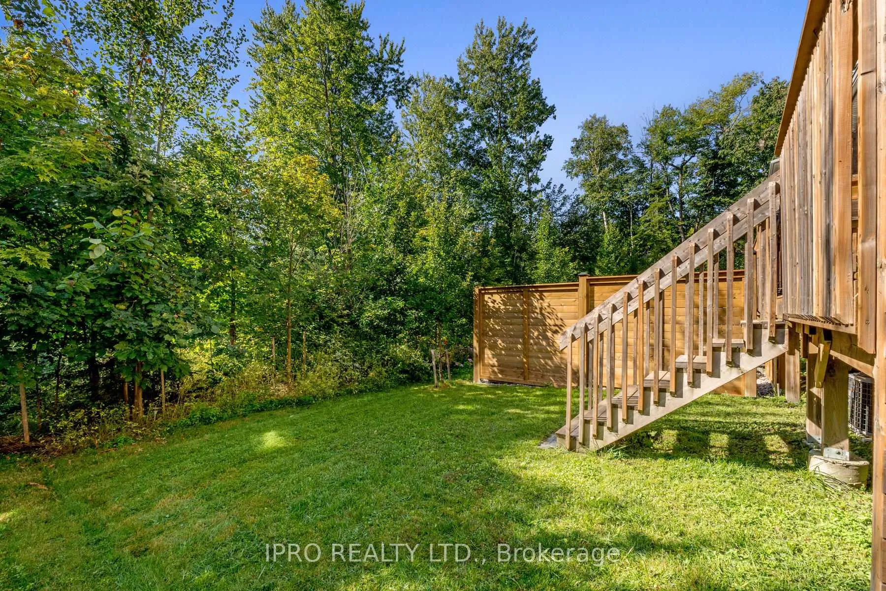 Photo 34 of 7 Blasi Court, Wasaga Beach — HOMEH