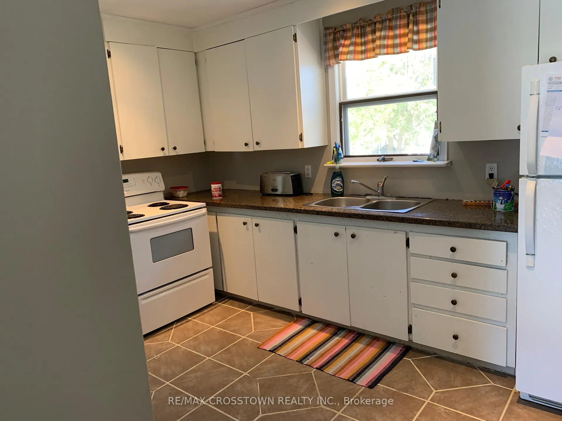 Photo 5 of 259 Superior Street, Clearview, Stayner — HOMEH