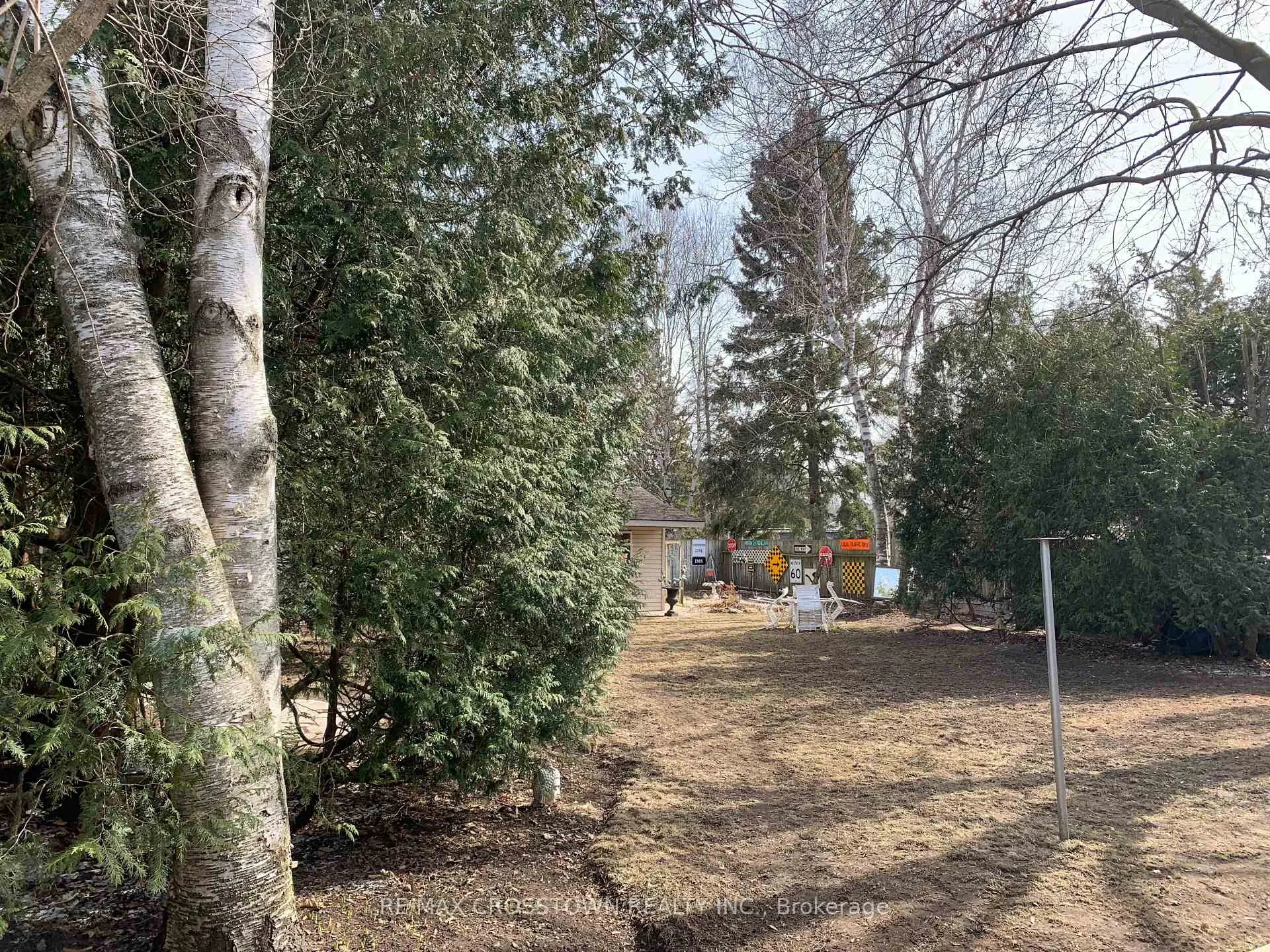 Photo 13 of 259 Superior Street, Clearview, Stayner — HOMEH