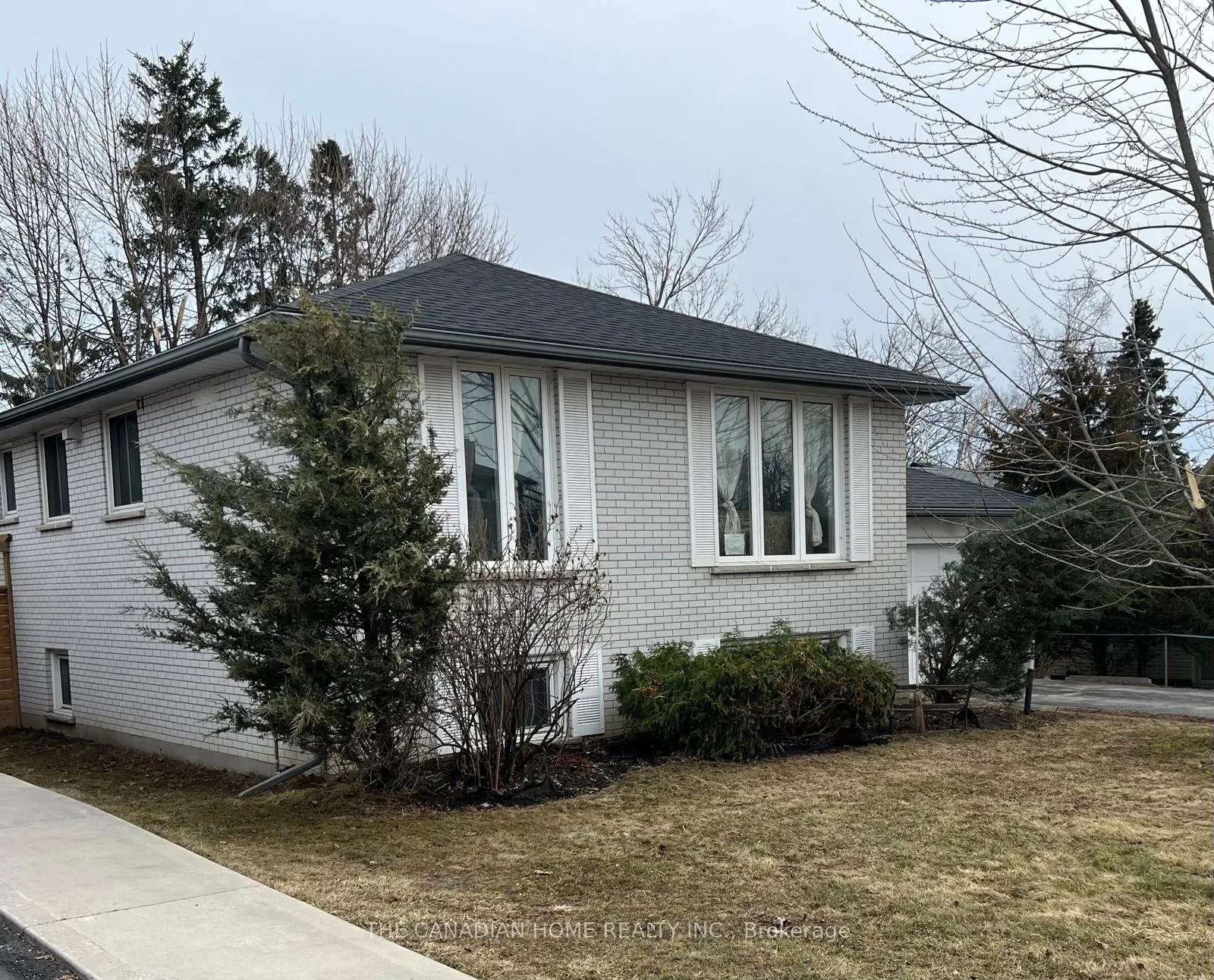 Photo 3 of 223 Rose Street, Barrie, Wellington — HOMEH