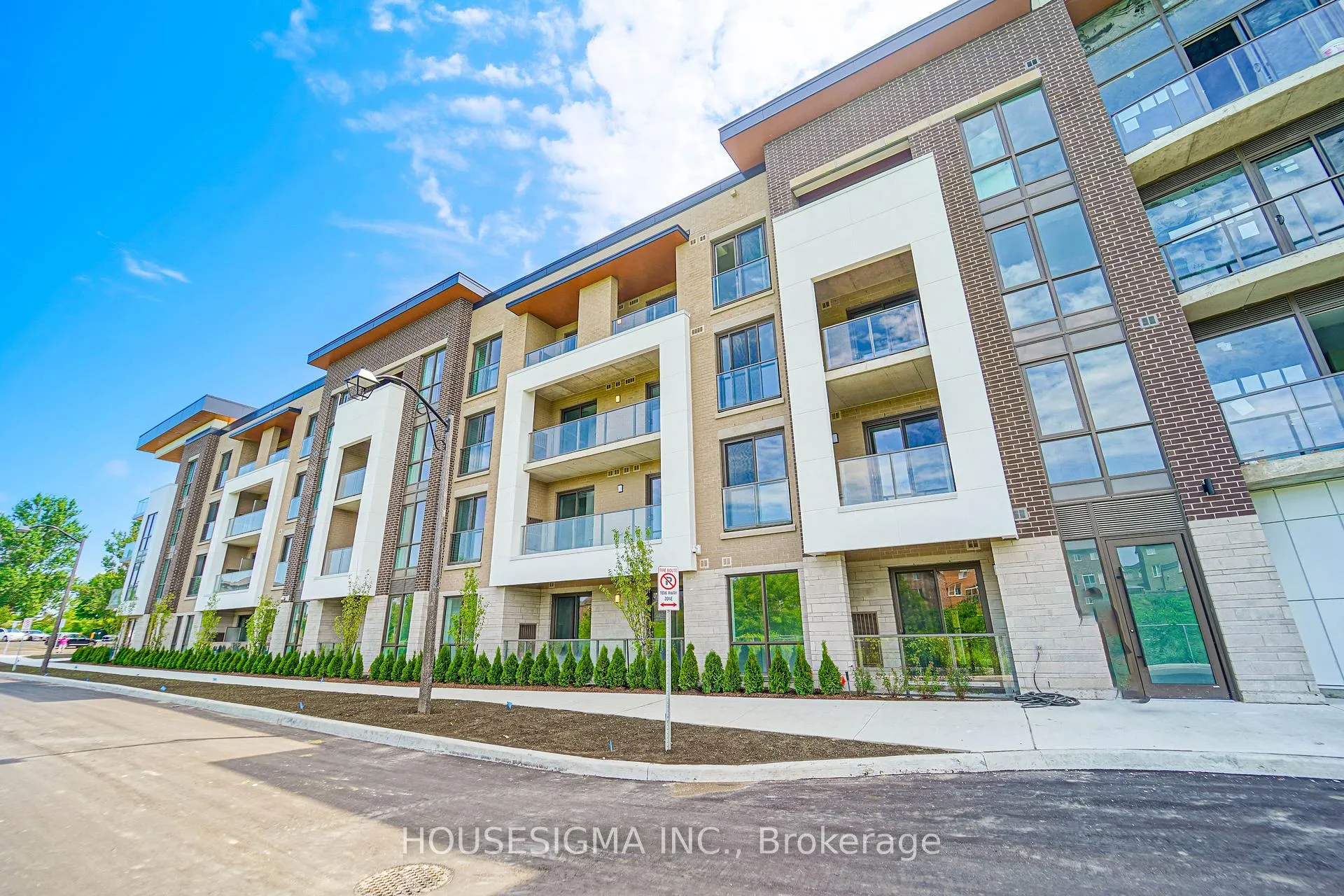 Photo 5 of Unit 329, 385 Arctic Red Drive, Oshawa, Windfields — HOMEH