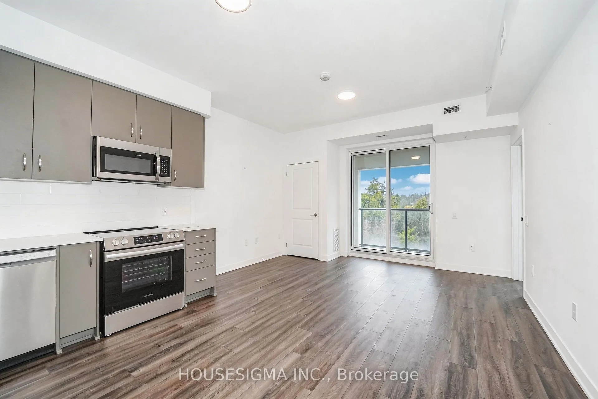 Photo 21 of Unit 329, 385 Arctic Red Drive, Oshawa, Windfields — HOMEH