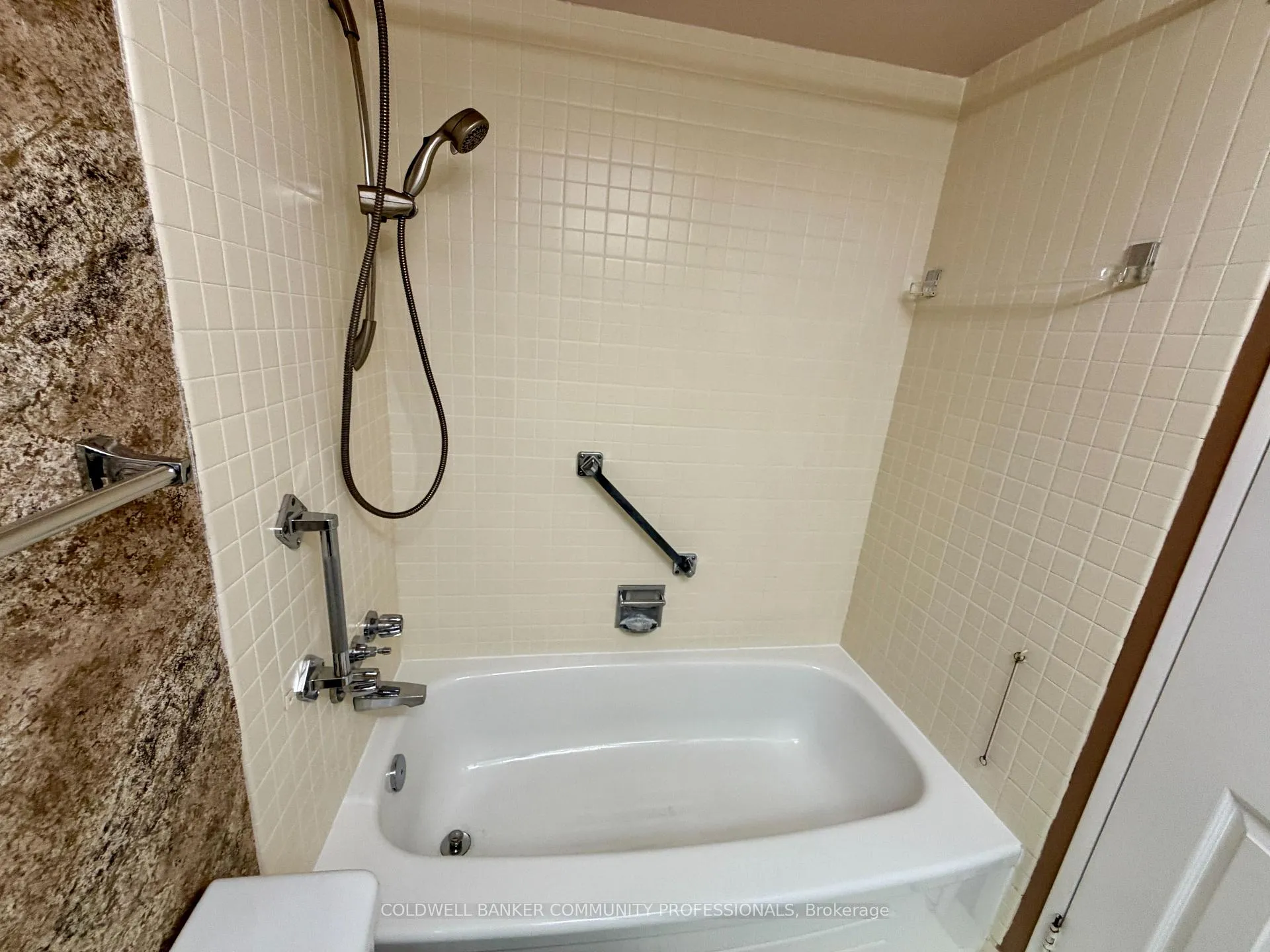 Photo 24 of Unit 1101, 222 Jackson Street W, Hamilton, Durand — HOMEH