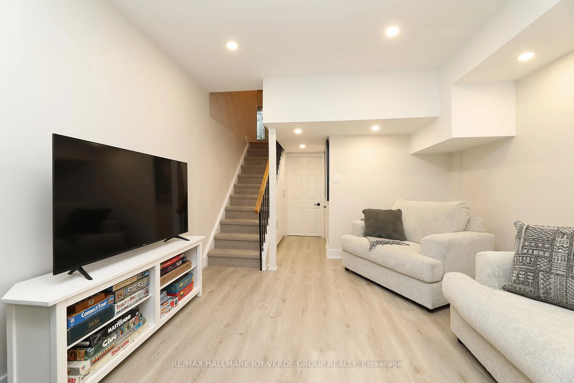Photo 26 of 2 Torbrick Road, Toronto, Greenwood-Coxwell — HOMEH