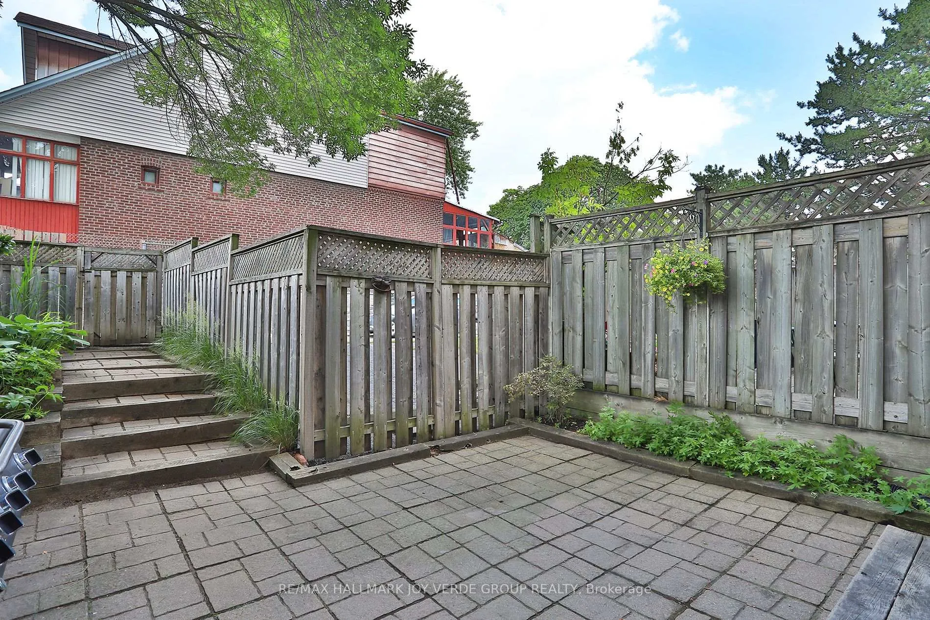 Photo 28 of 2 Torbrick Road, Toronto, Greenwood-Coxwell — HOMEH