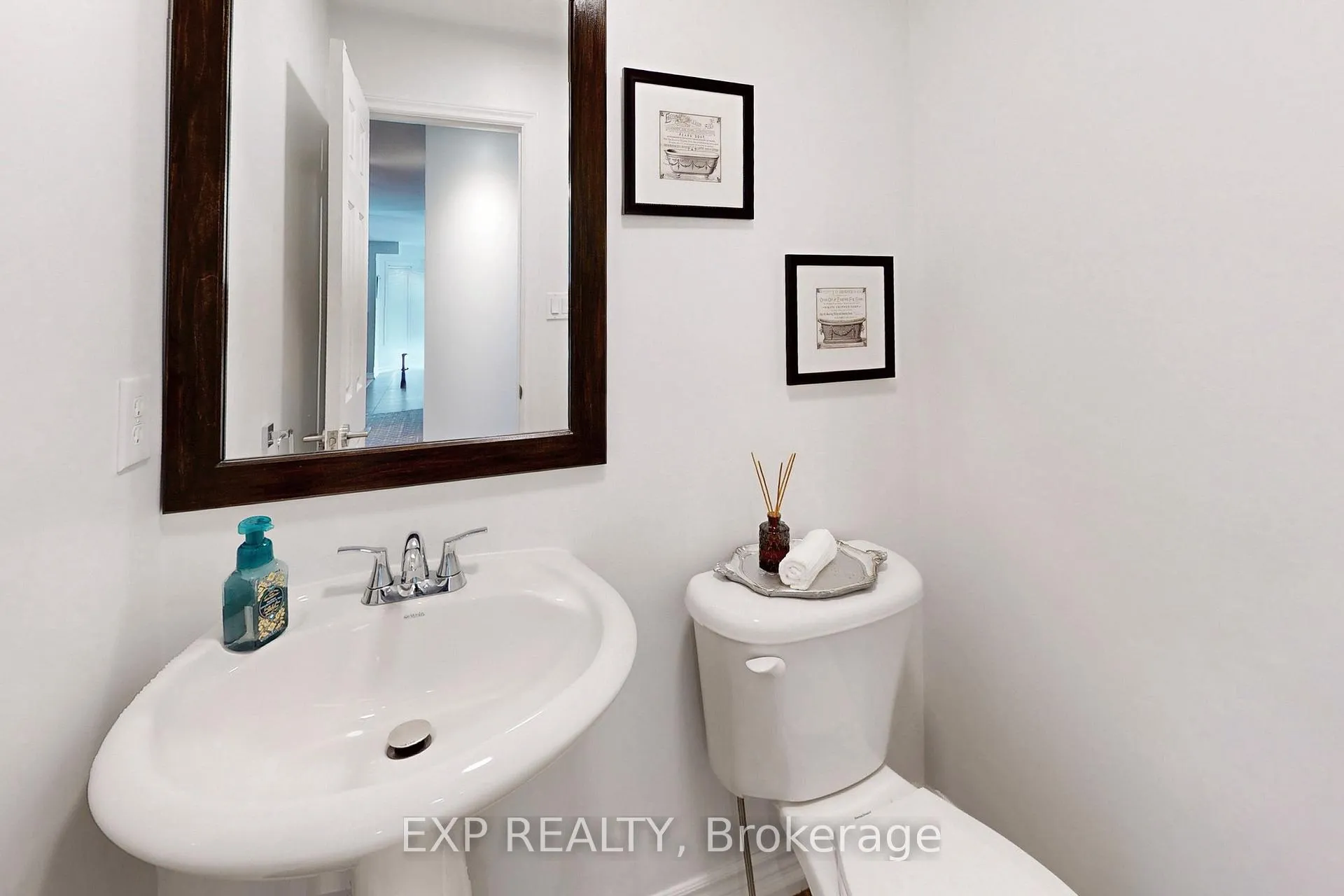 Photo 9 of 1511 Ceresino Crescent, Innisfil, Alcona — HOMEH