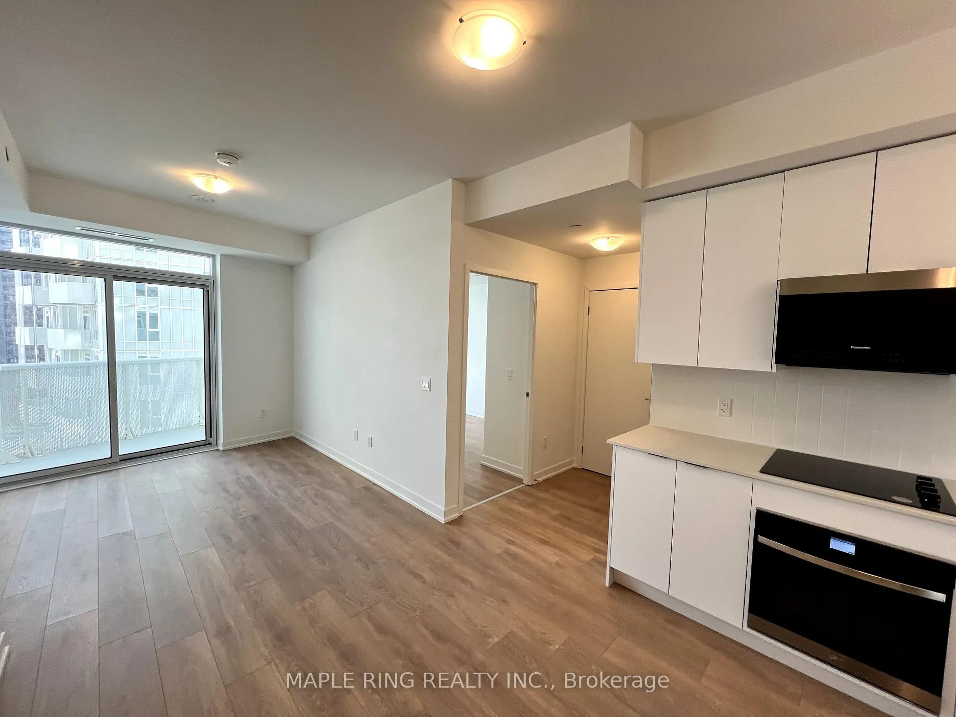Photo 1 of Unit 1132, 498 Caldari Road, Vaughan, Concord — HOMEH