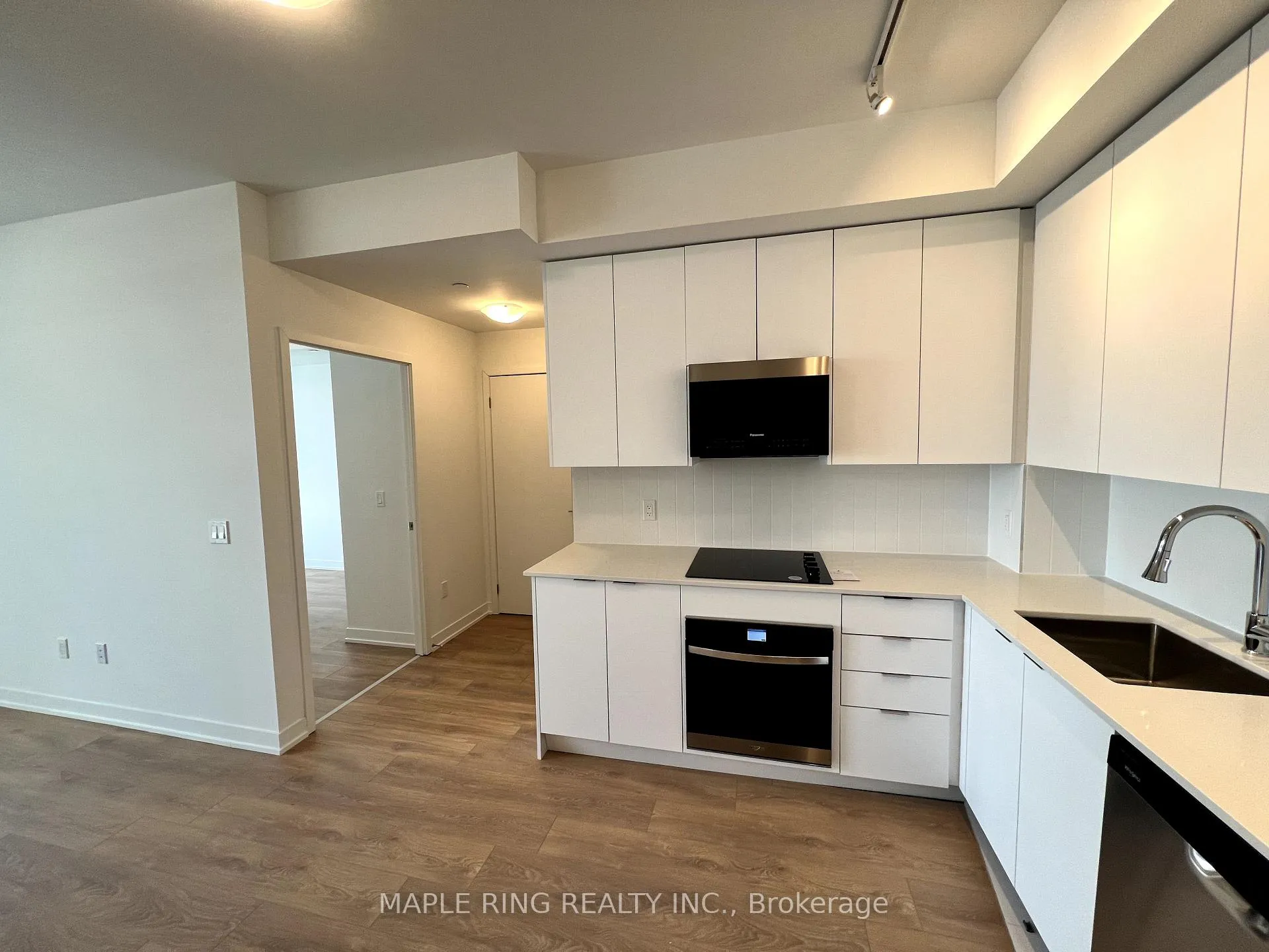 Photo 2 of Unit 1132, 498 Caldari Road, Vaughan, Concord — HOMEH