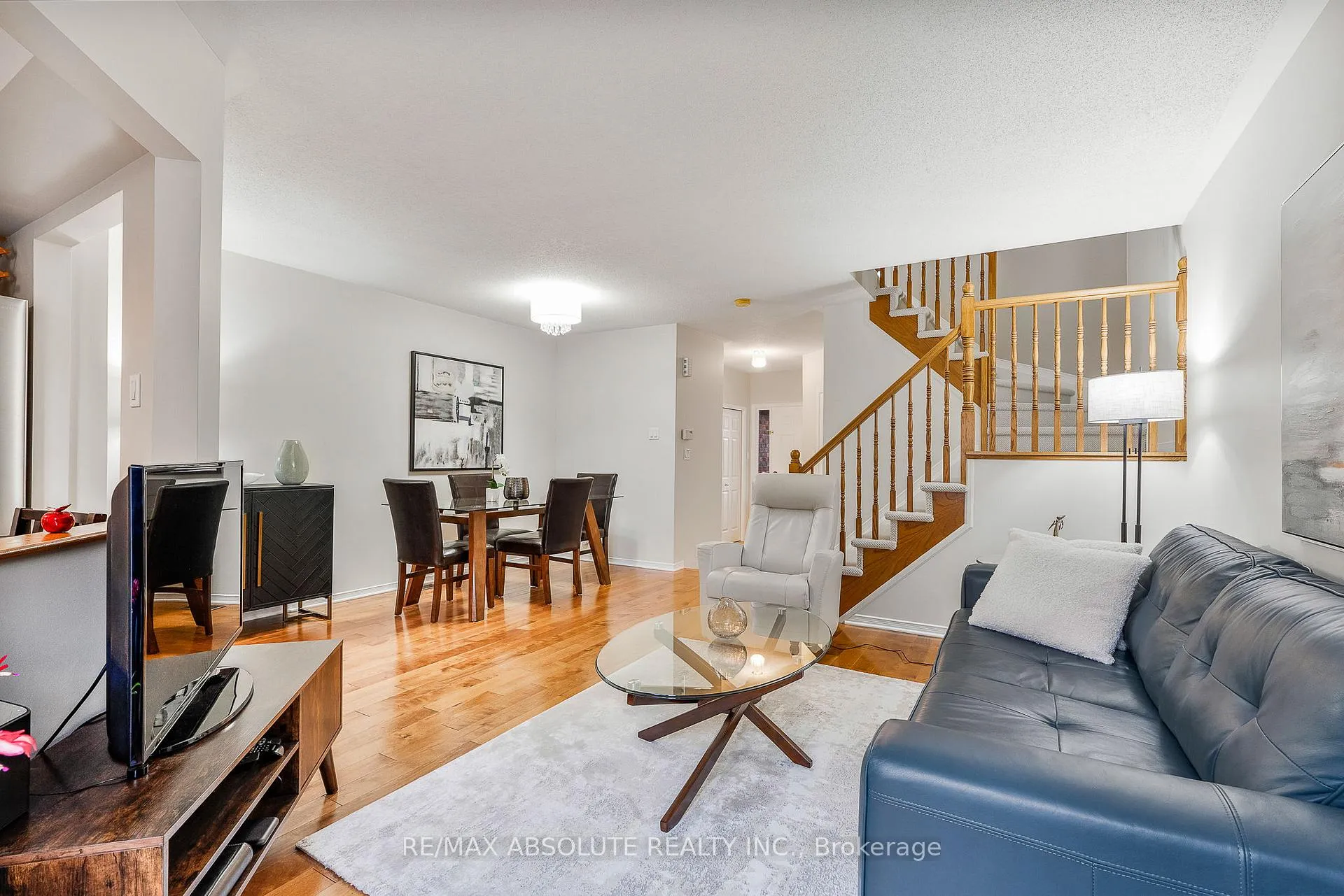 Photo 13 of 11 Foxden Place, Ottawa, Hunt Club Park — HOMEH