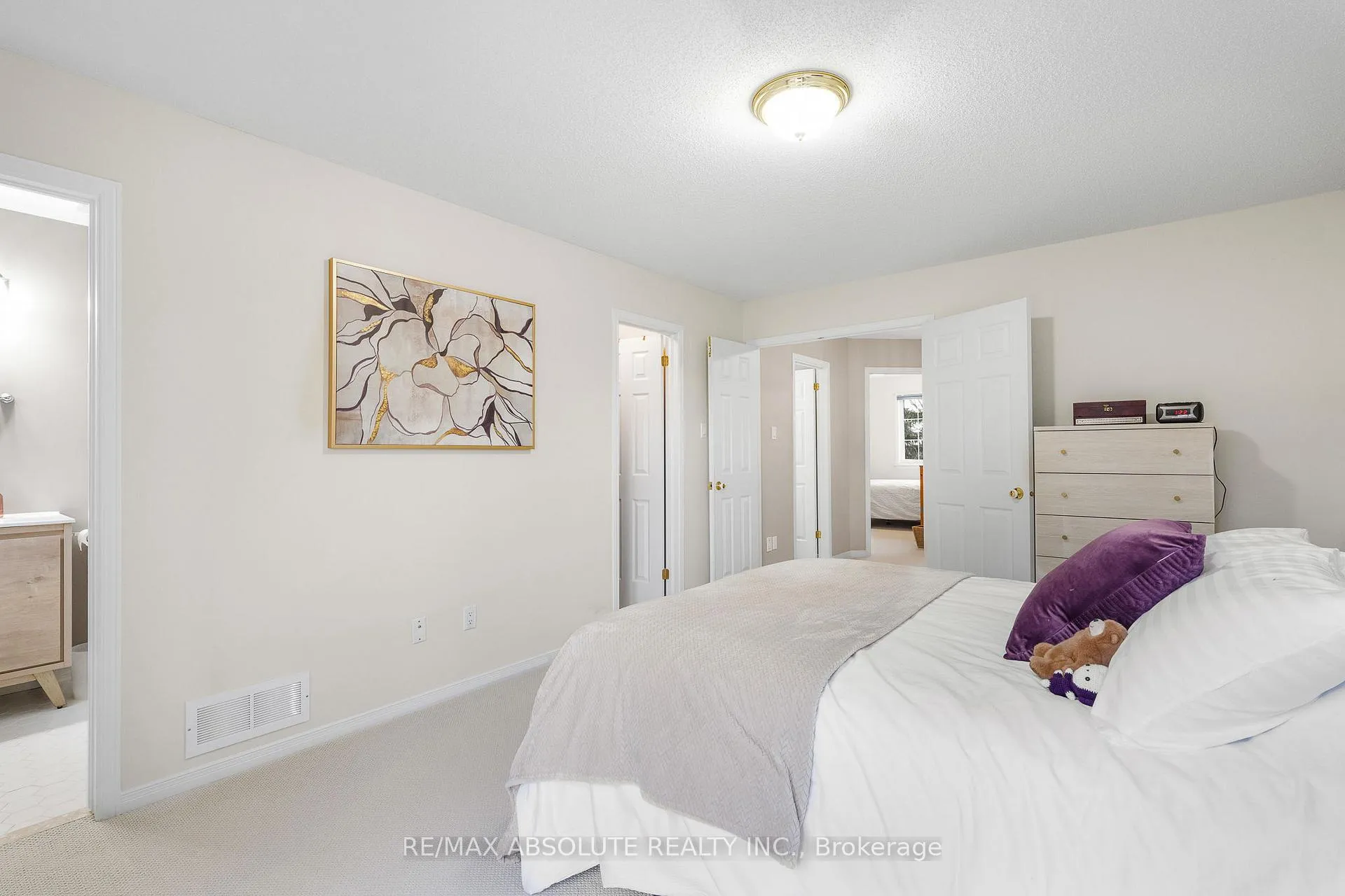 Photo 16 of 11 Foxden Place, Ottawa, Hunt Club Park — HOMEH
