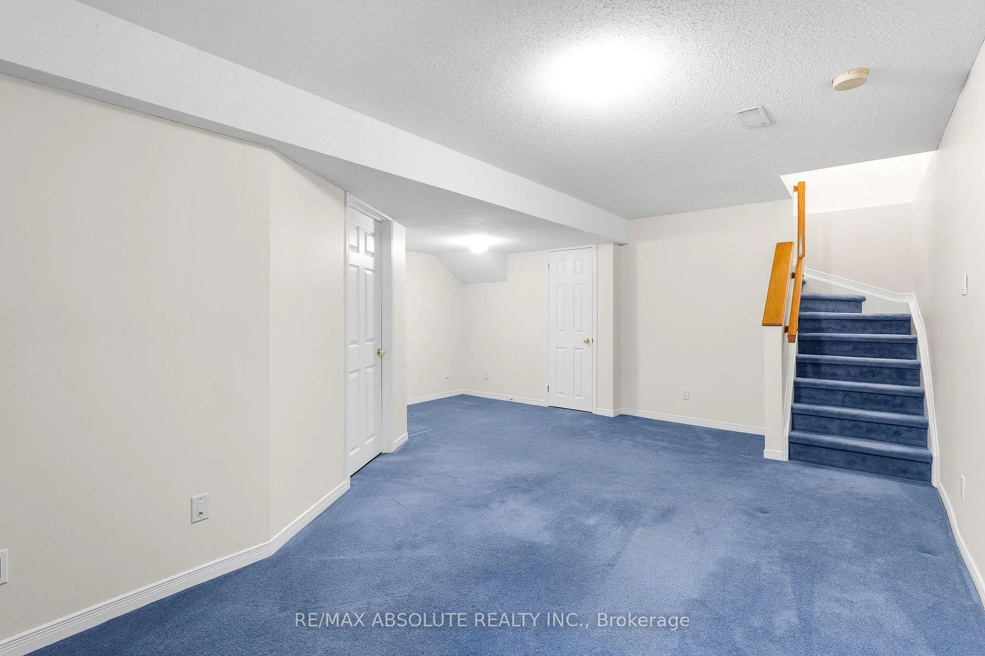 Photo 24 of 11 Foxden Place, Ottawa, Hunt Club Park — HOMEH