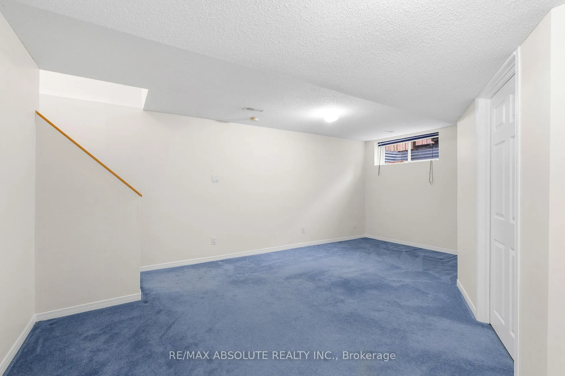Photo 25 of 11 Foxden Place, Ottawa, Hunt Club Park — HOMEH