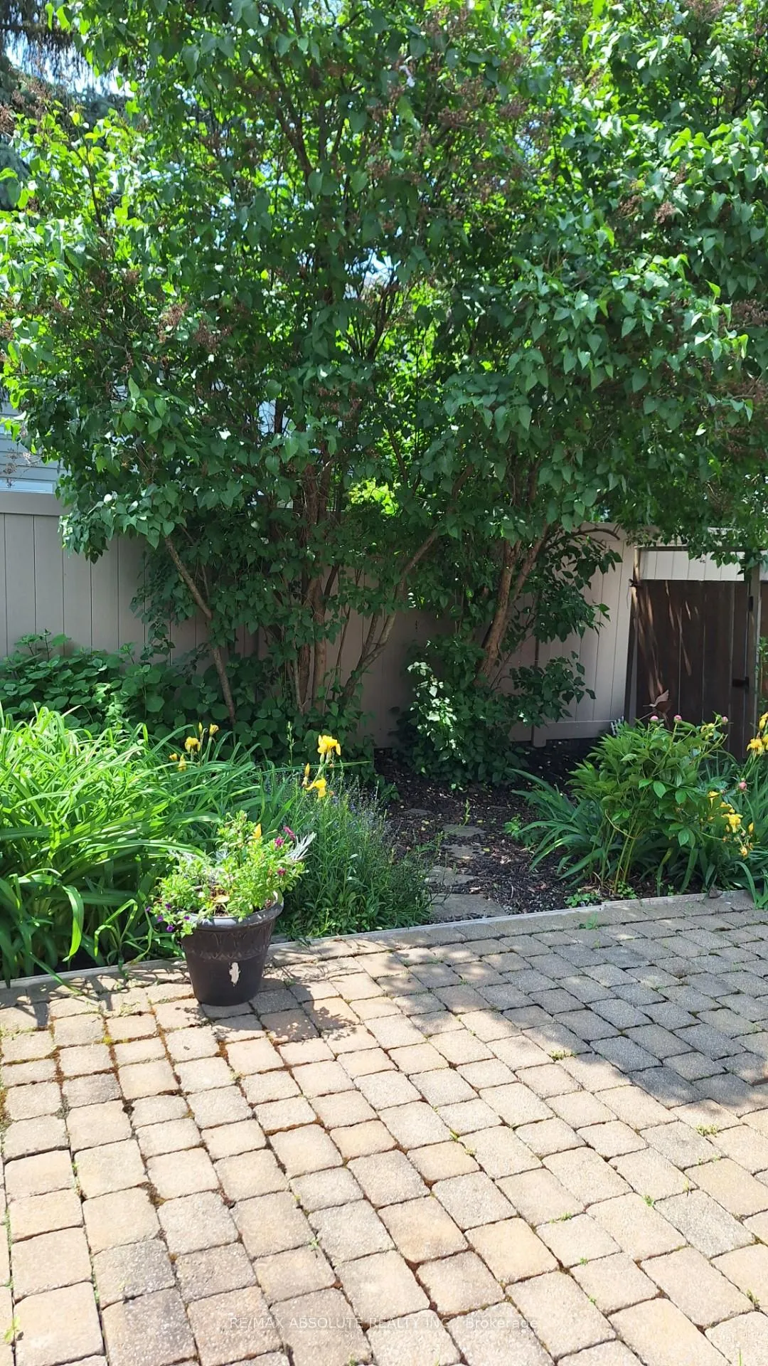 Photo 27 of 11 Foxden Place, Ottawa, Hunt Club Park — HOMEH