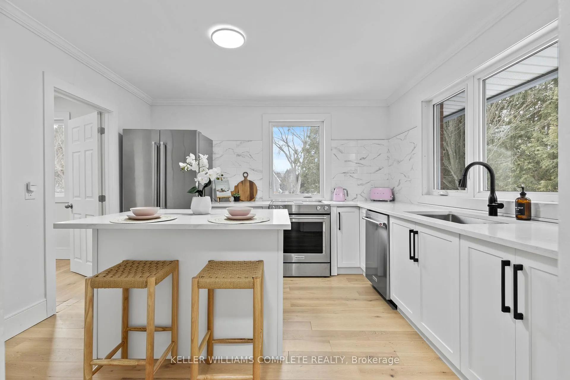 Photo 9 of 30 Ann Street, Hamilton, Dundas — HOMEH