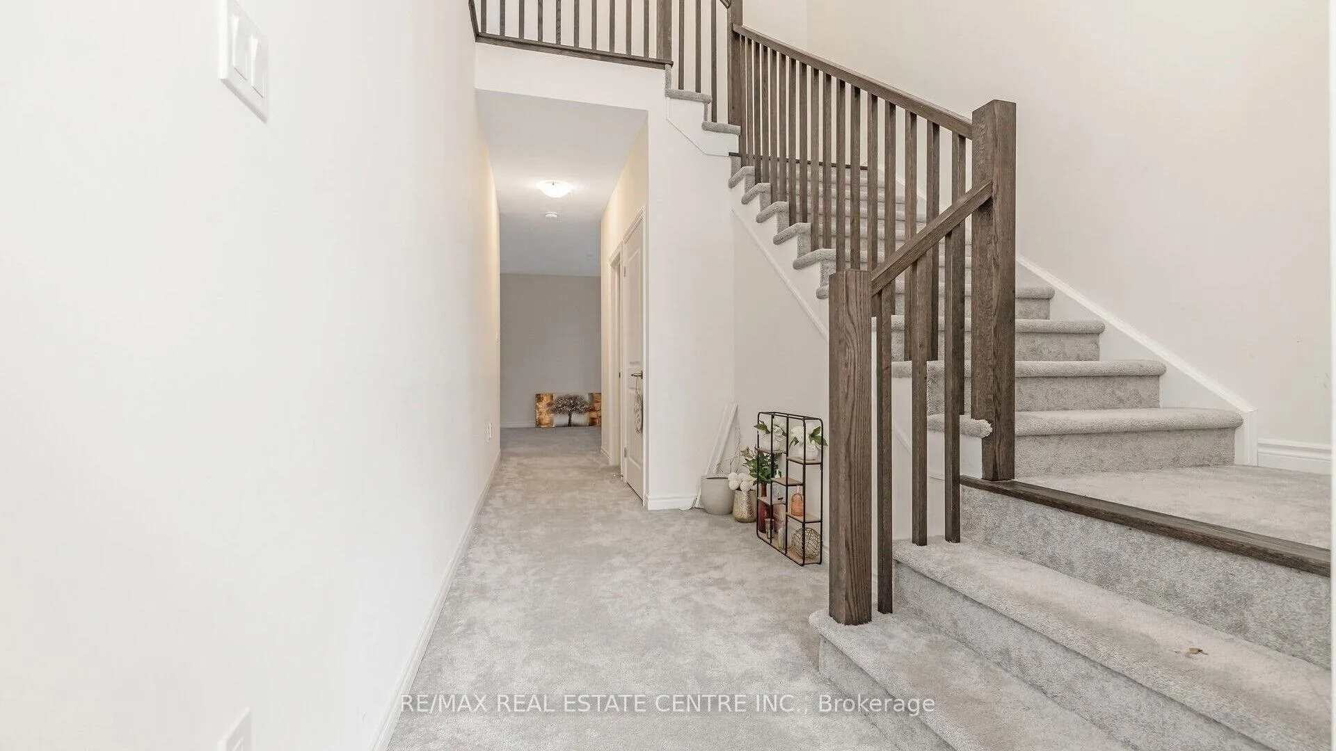 Photo 7 of 53 George Brier Drive E, Brant, Paris — HOMEH