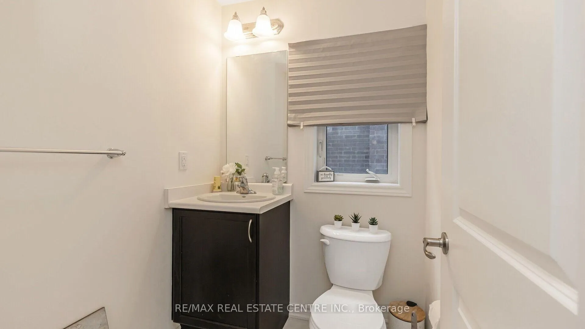 Photo 8 of 53 George Brier Drive E, Brant, Paris — HOMEH