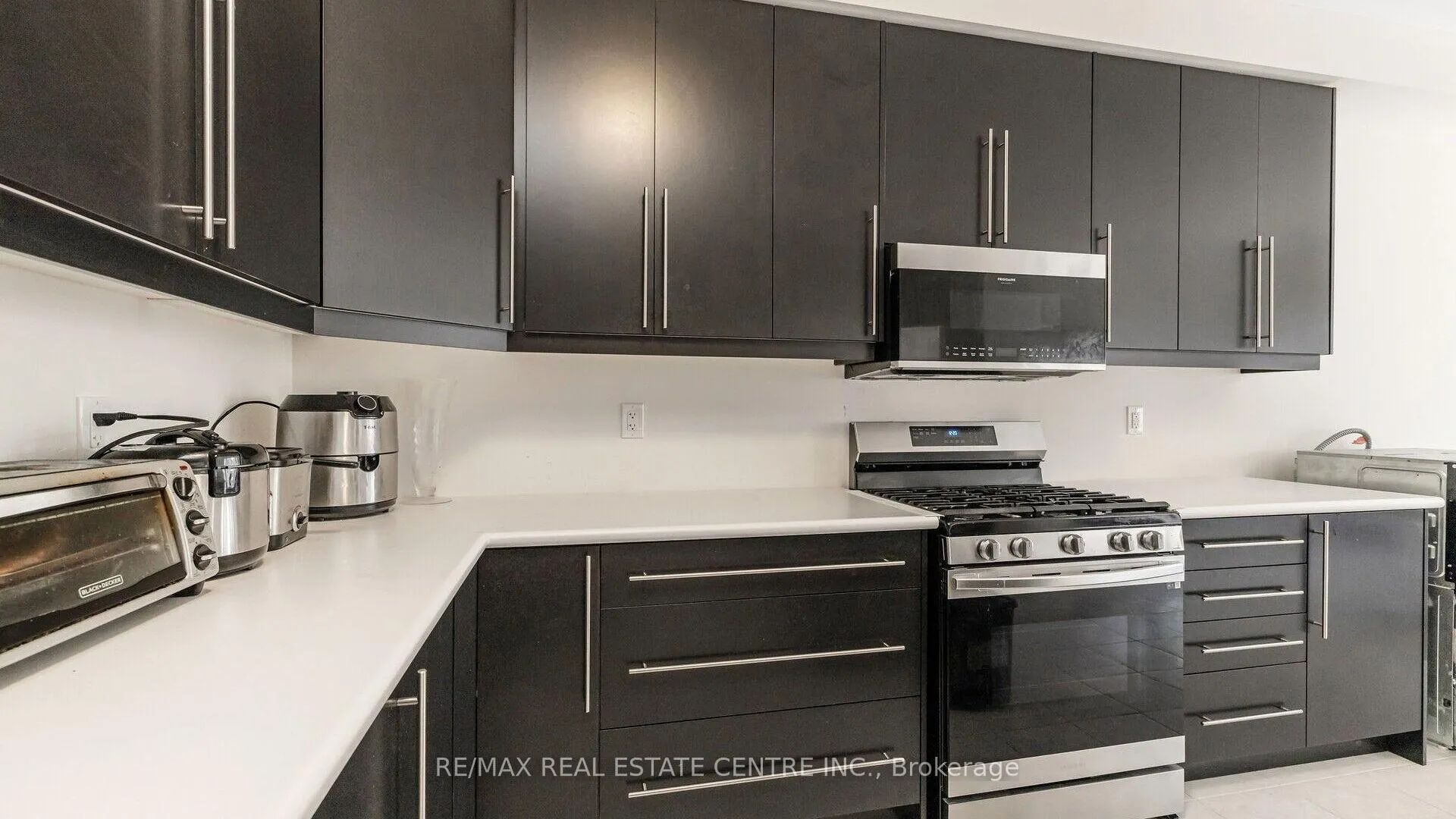 Photo 14 of 53 George Brier Drive E, Brant, Paris — HOMEH