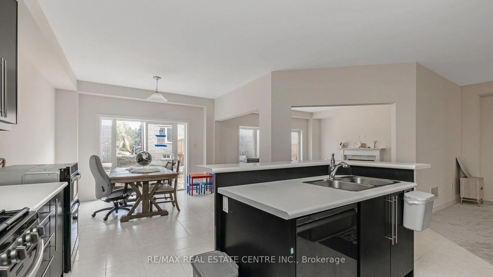 Photo 15 of 53 George Brier Drive E, Brant, Paris — HOMEH