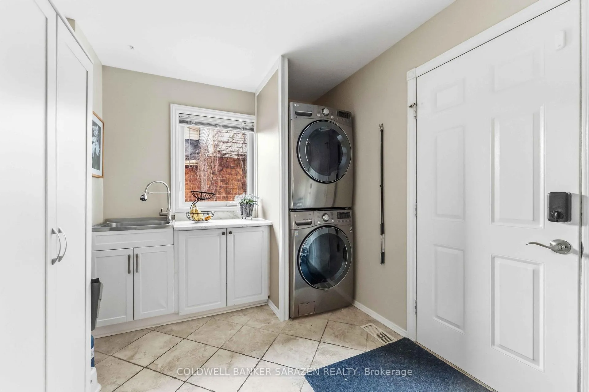 Photo 12 of 734 Rolling River Crescent, Ottawa, Riverside South/Gloucester Glen — HOMEH