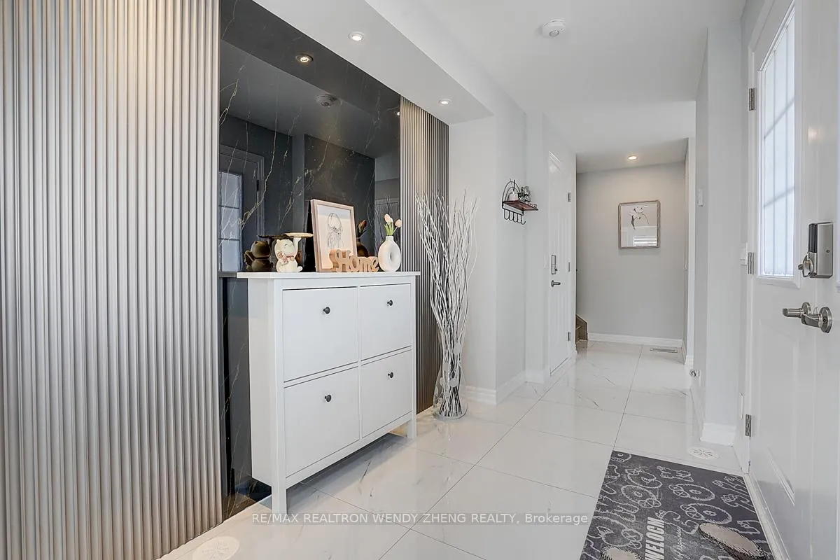 Photo 12 of 36 William Shearn Crescent, Markham, Angus Glen — HOMEH