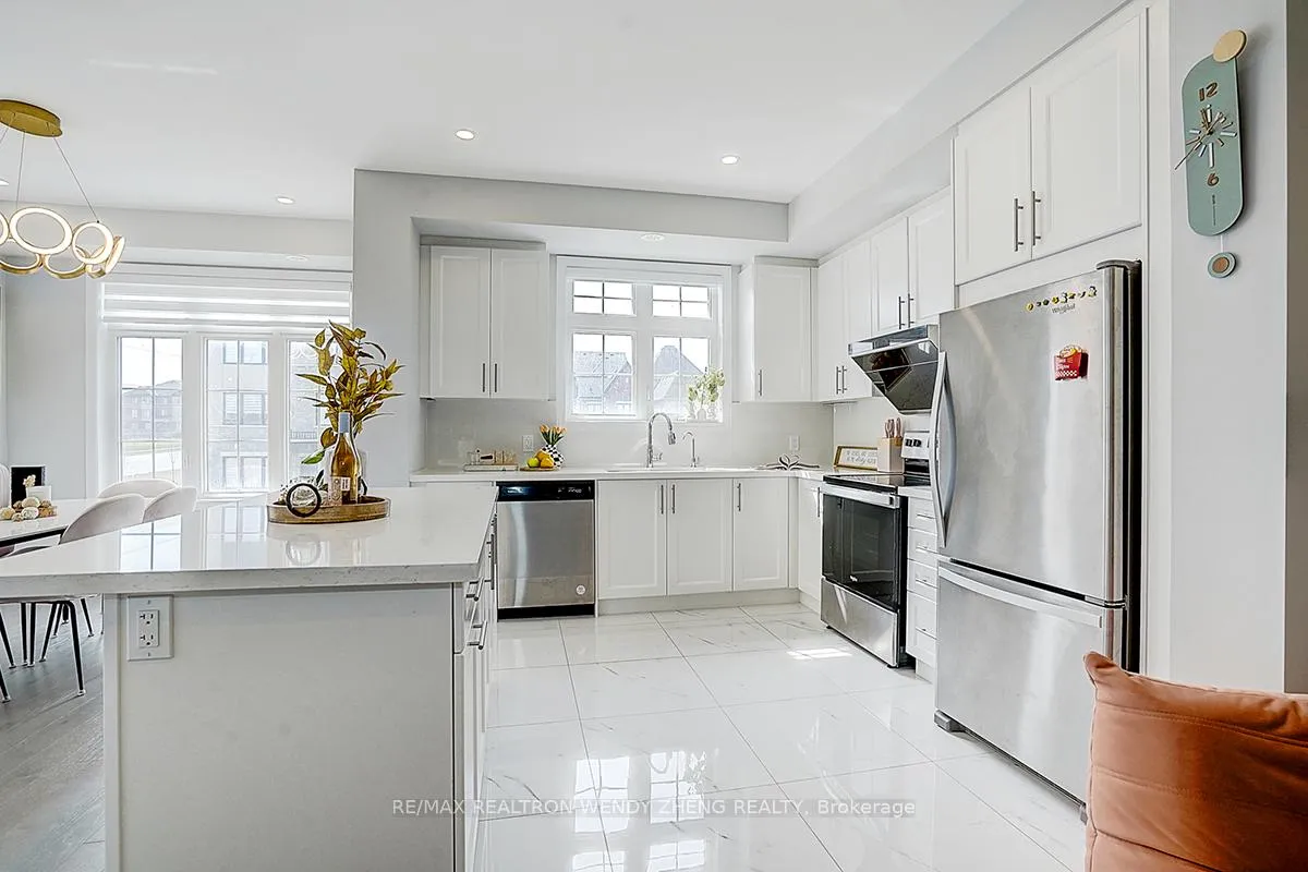 Photo 20 of 36 William Shearn Crescent, Markham, Angus Glen — HOMEH