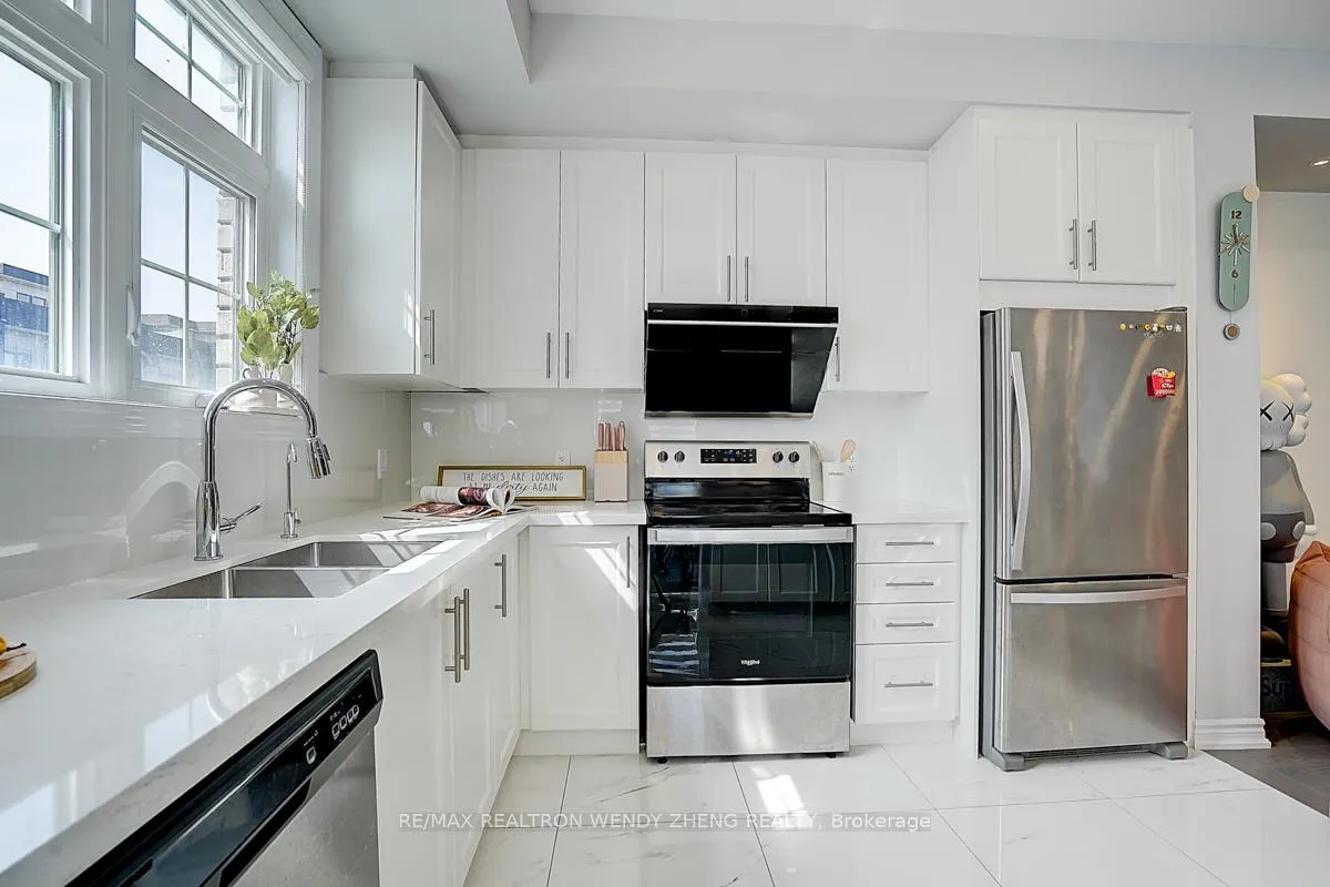 Photo 23 of 36 William Shearn Crescent, Markham, Angus Glen — HOMEH