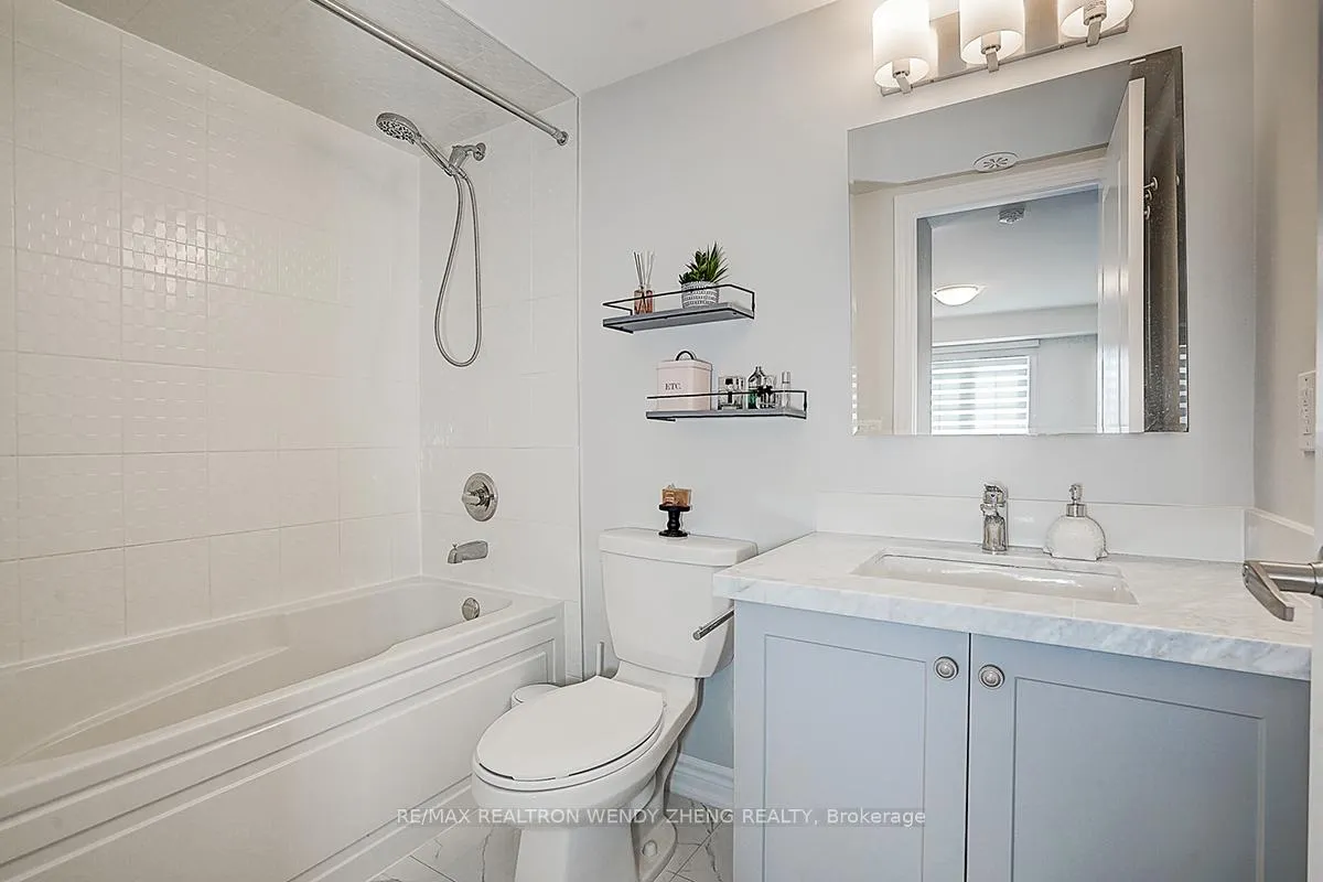 Photo 33 of 36 William Shearn Crescent, Markham, Angus Glen — HOMEH